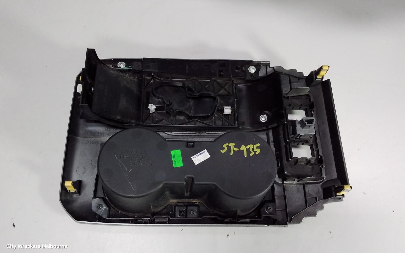 TOYOTA CAMRY, XV50, 12/2011 - 05/2015, CUP HOLDER: 63368 - Image 3