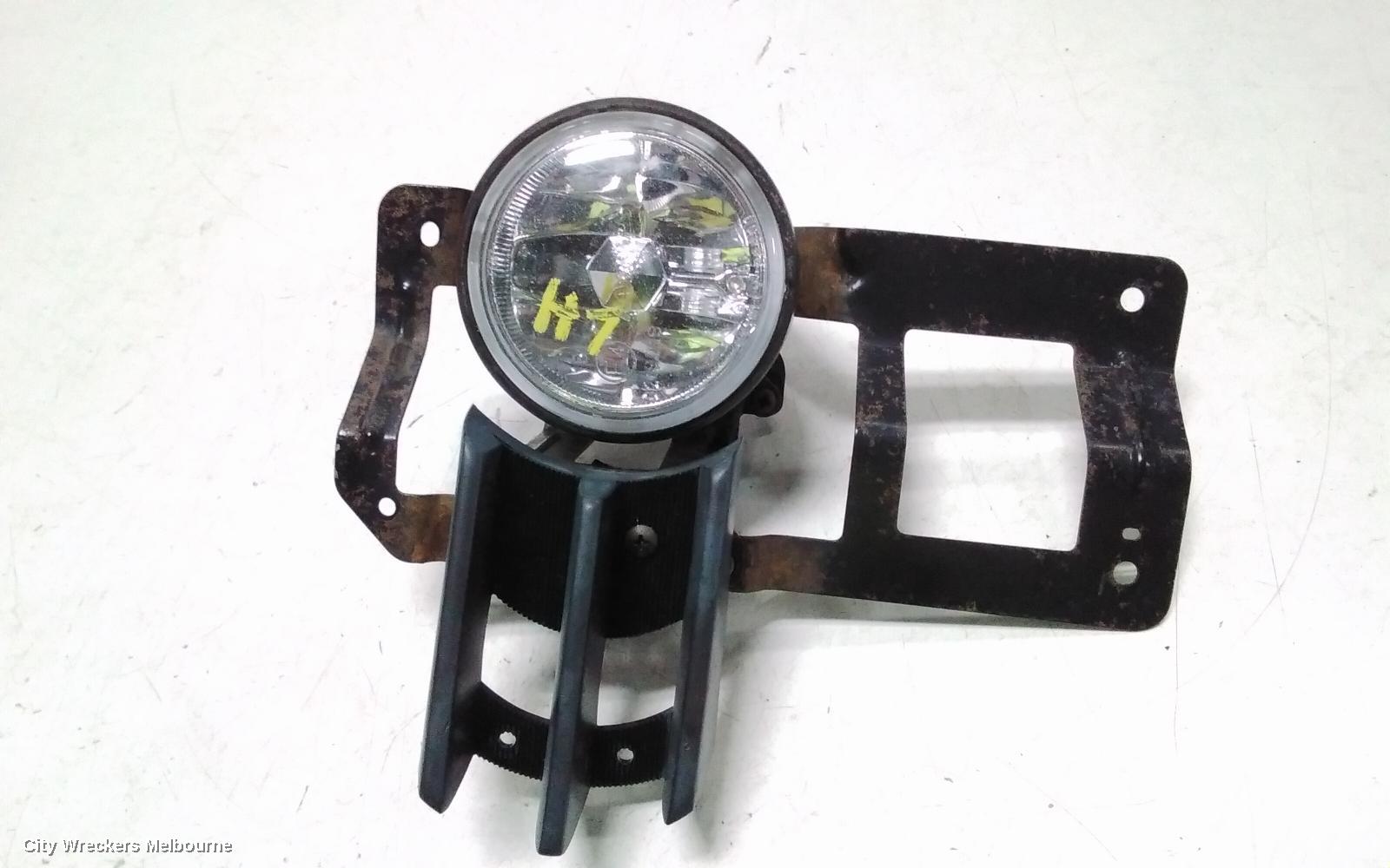 MITSUBISHI CHALLENGER LEFT INDICATOR/FOG/SIDE, BUMPER FOGLAMP, PA, 09/2000 - 01/2006 - Image 3