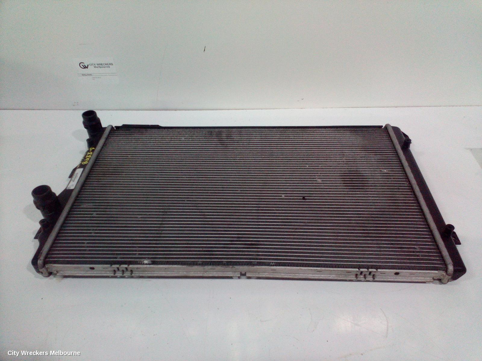 VOLKSWAGEN JETTA RADIATOR, AUTO, 1.4, PETROL, 1B, 02/2011 - 12/2017 - Image 1