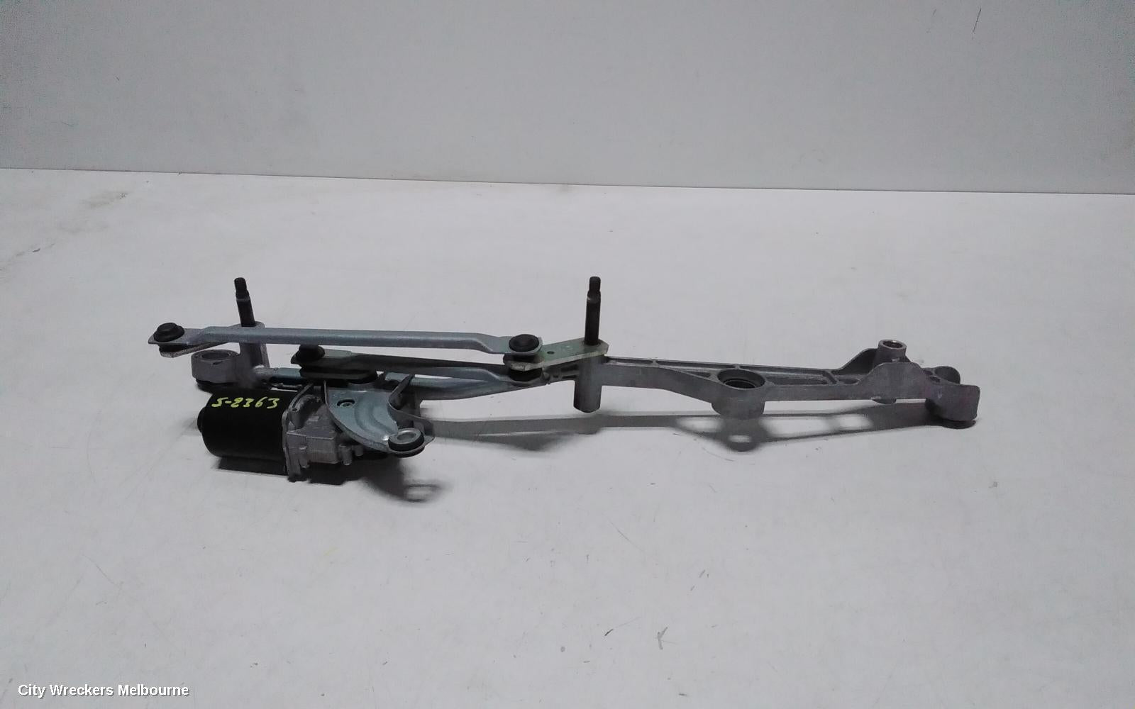 MERCEDES VITO WIPER MOTOR, FRONT, 447, 03/2015 ONWARDS - Image 2
