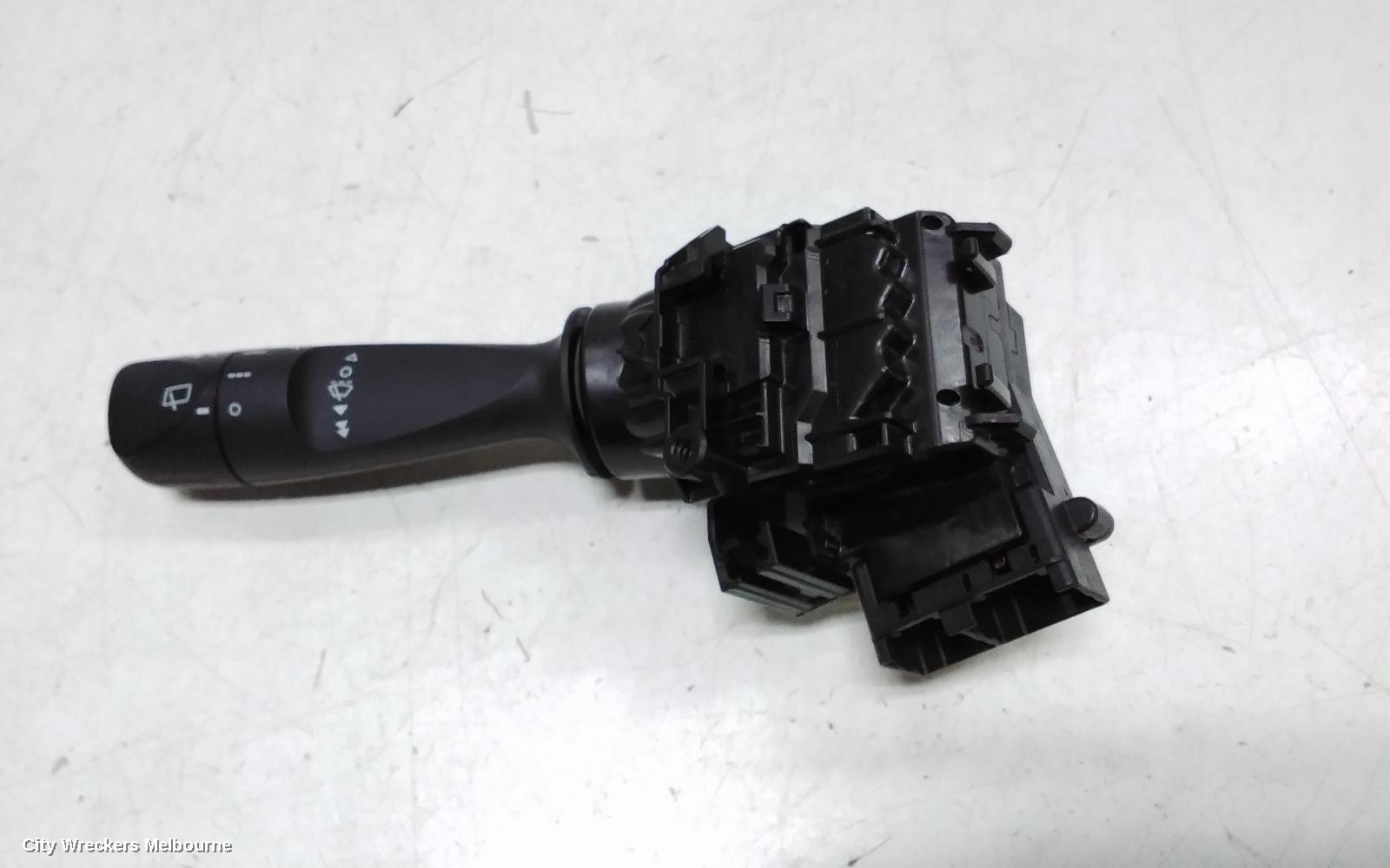 TOYOTA HIACE COMBINATION SWITCH, WIPER SWITCH, TRH/KDH, 03/2014 - 04/2019 - Image 2