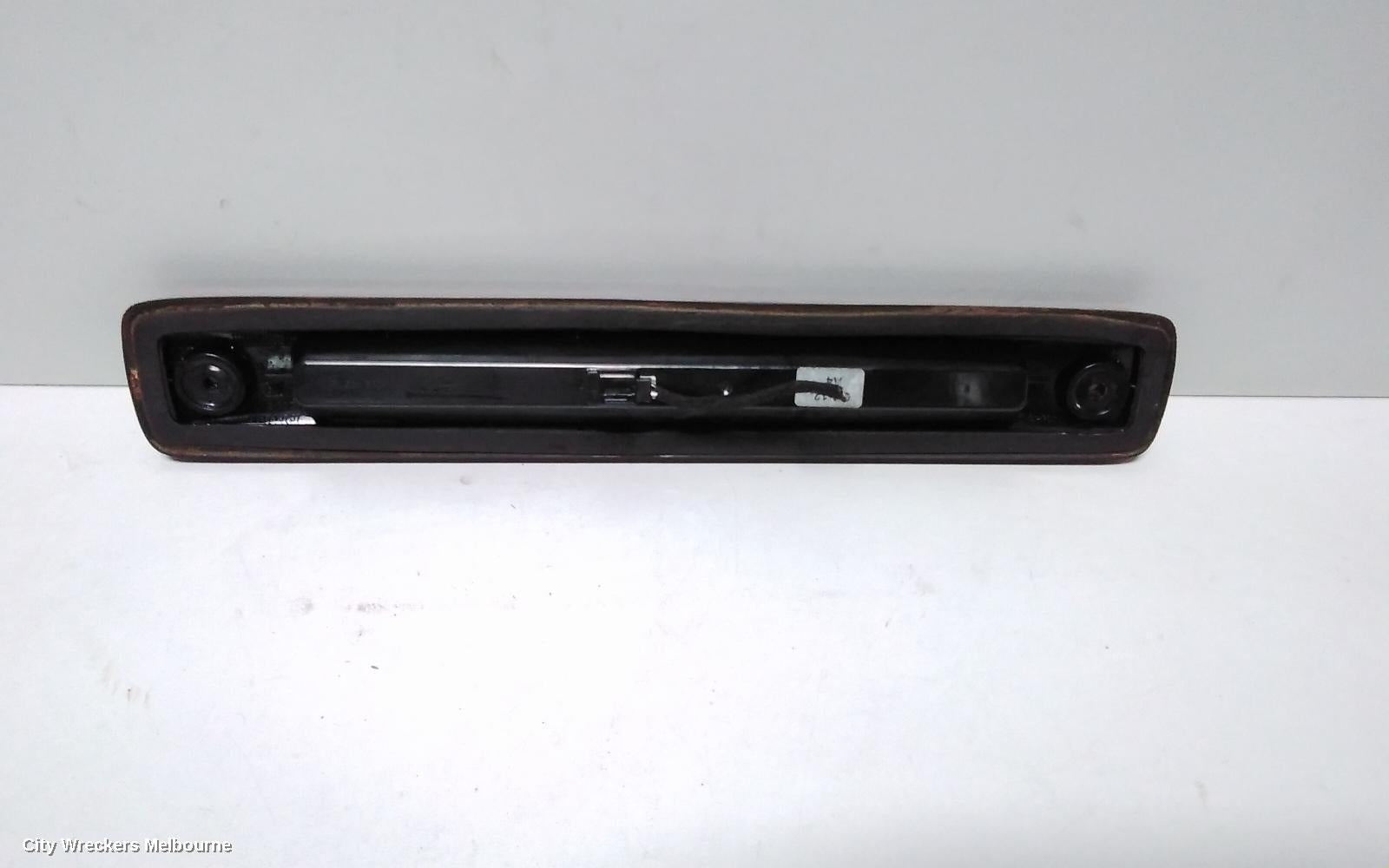 HOLDEN COLORADO HIGH LEVEL STOPLIGHT, SPORTS BAR MOUNTED, UTE, RG, 06/2012 - 12/2020 - Image 3