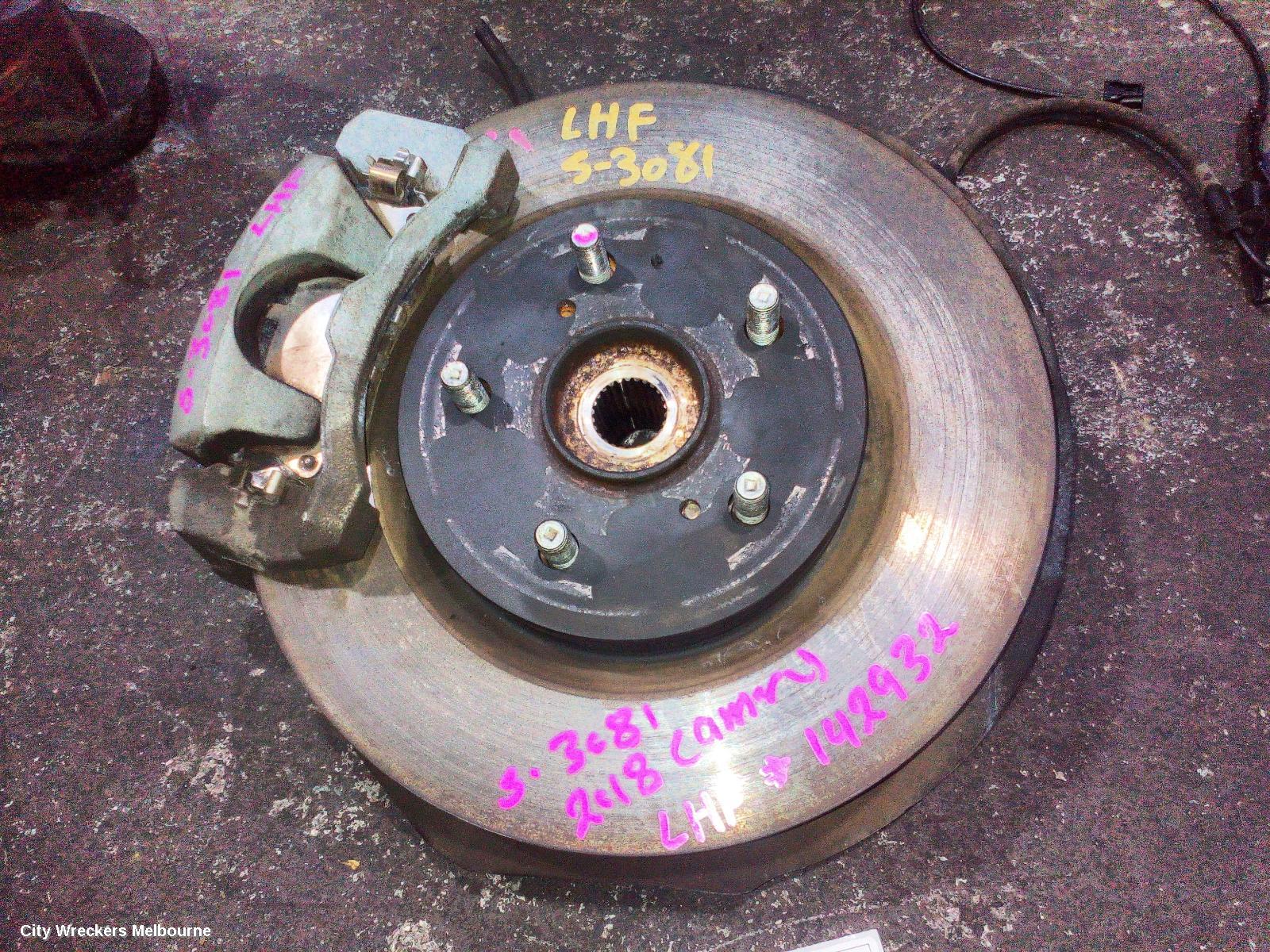 TOYOTA CAMRY LEFT FRONT HUB ASSEMBLY, XV70, NON HEV, 09/2017 - 05/2024 - Image 1