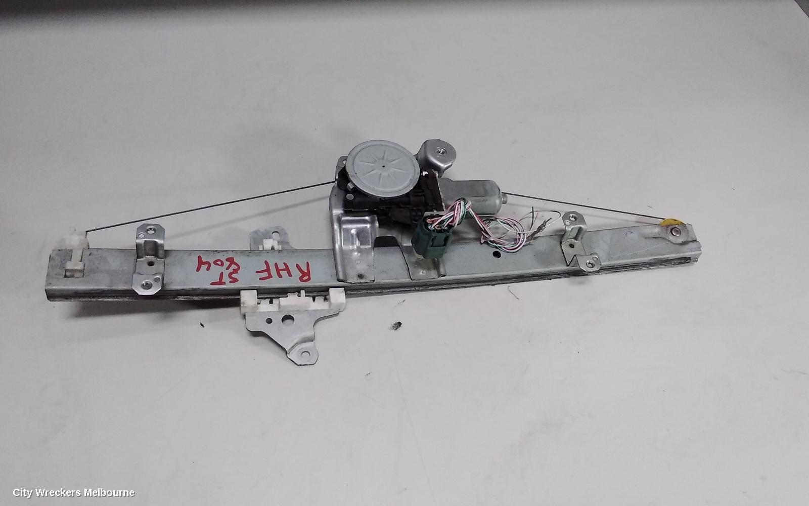 NISSAN XTRAIL RIGHT FRONT WINDOW REG/MOTOR, T32, 02/2014 ONWARDS - Image 1