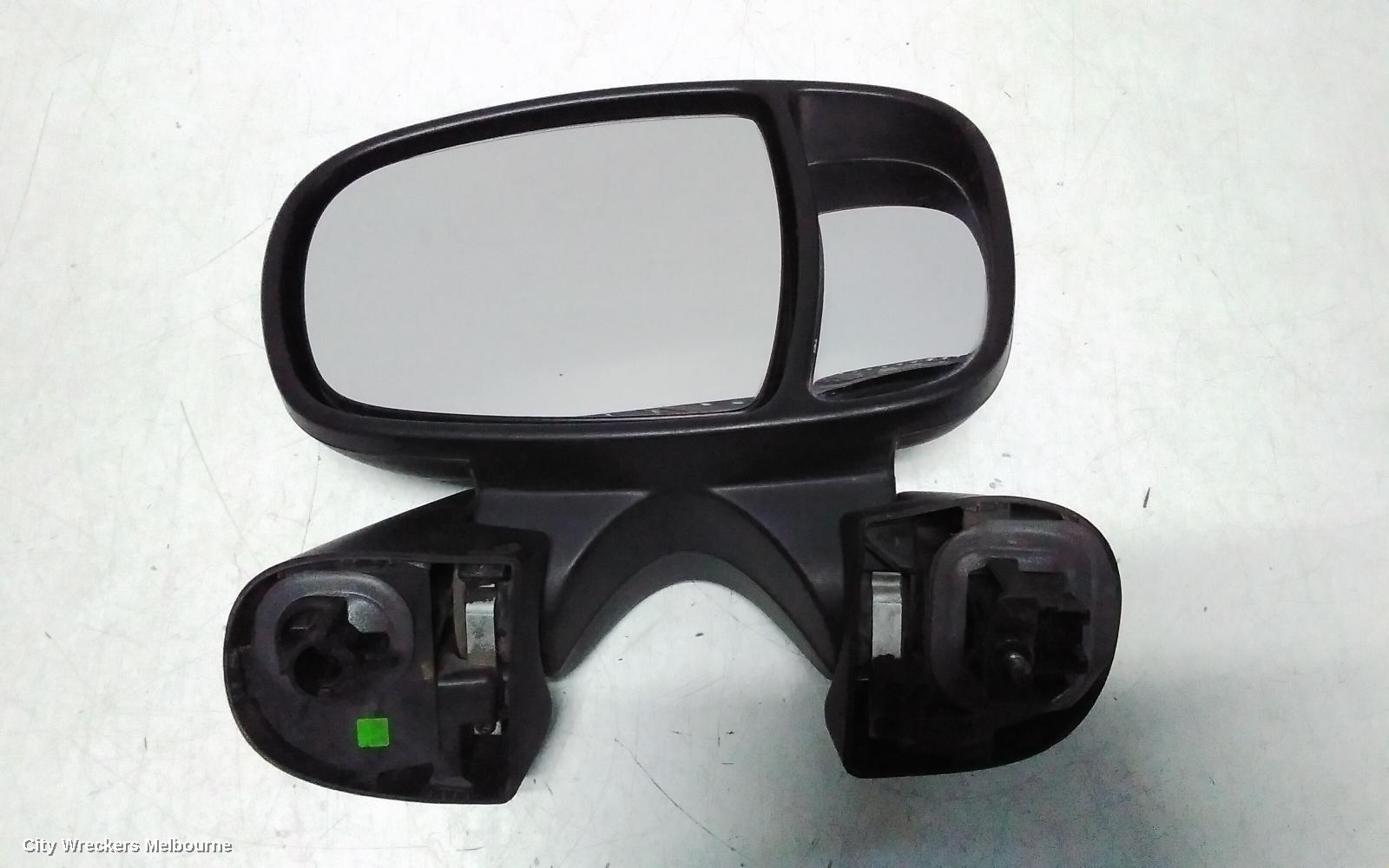 RENAULT TRAFIC RIGHT DOOR MIRROR, X82, BLACK, 01/2015 - 12/2021 - Image 2