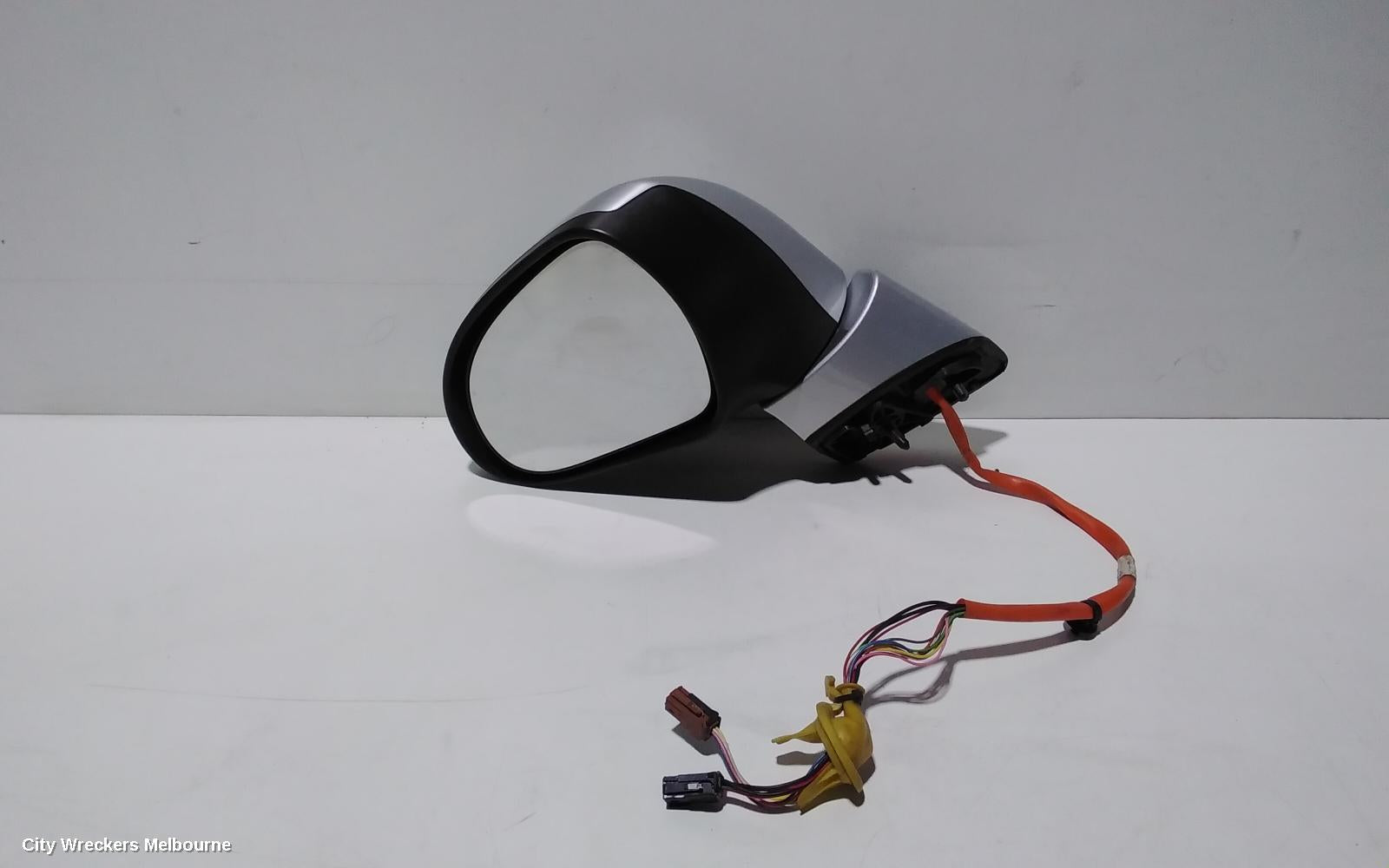PEUGEOT 308 LEFT DOOR MIRROR, T7, HATCH/WAGON, MANUAL FOLDING, 1 PLUG TYPE, 09/2007 - 12/2013 - Image 1