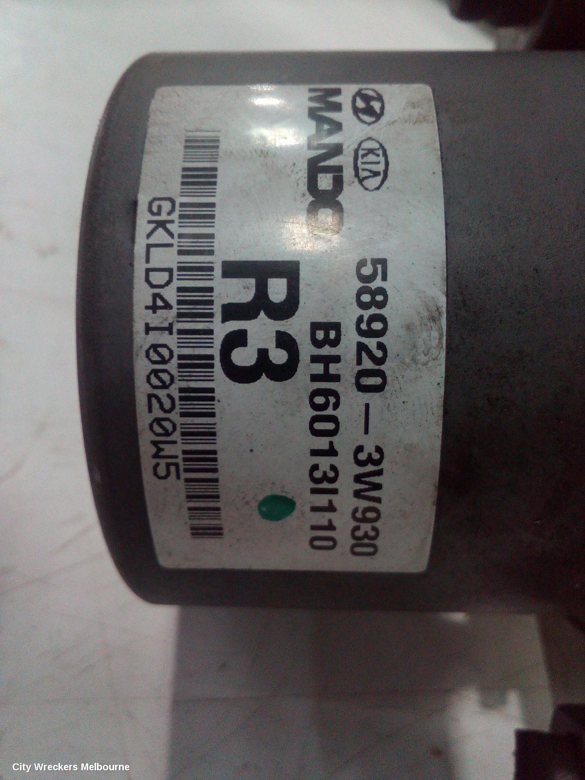KIA SPORTAGE ABS PUMP/MODULATOR, SL, PETROL, 10/2010 - 05/2013 - Image 3