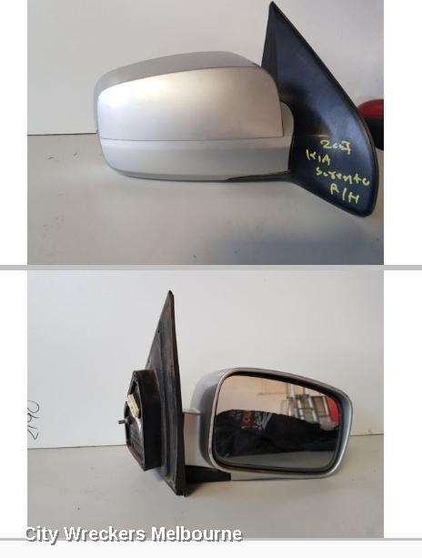 KIA SORENTO RIGHT DOOR MIRROR, BL, POWER, NON HEATED TYPE, 02/2003 - 09/2009 - Image 1