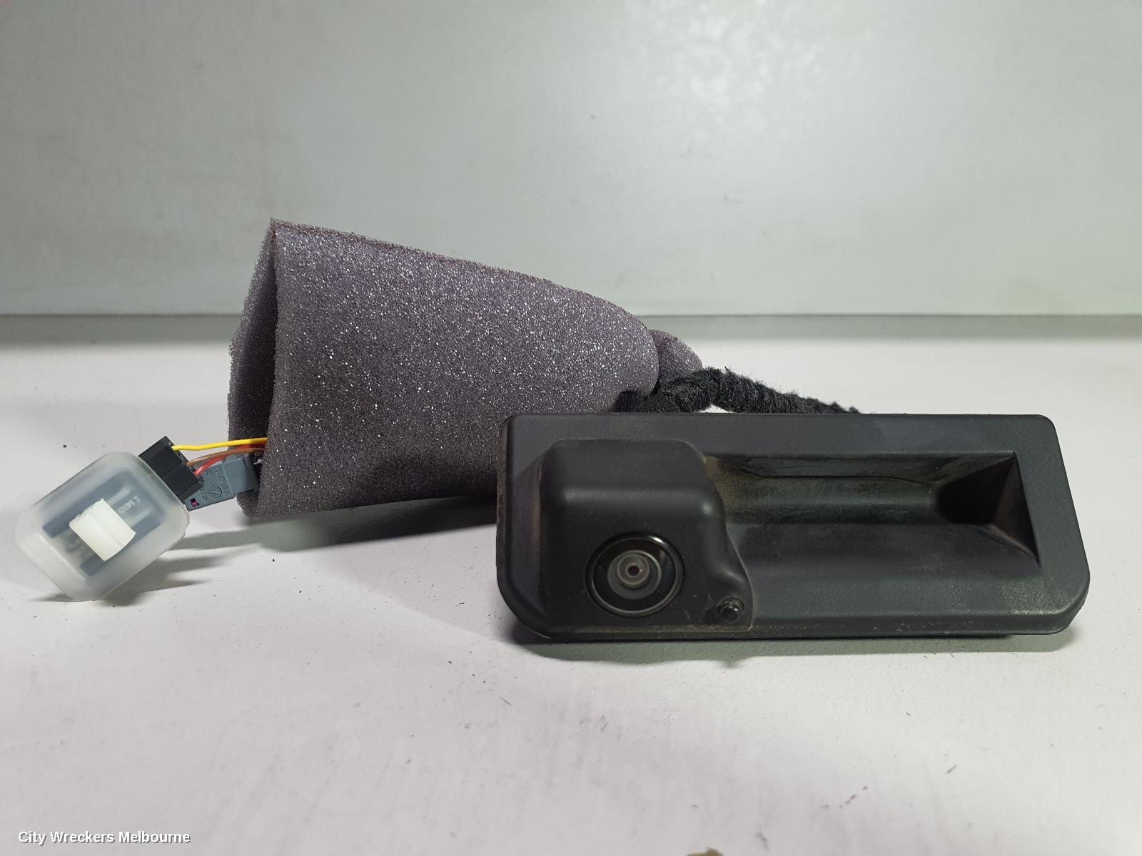SKODA FABIA REVERSE CAMERA, NJ, 01/2015 - 08/2021 - Image 2