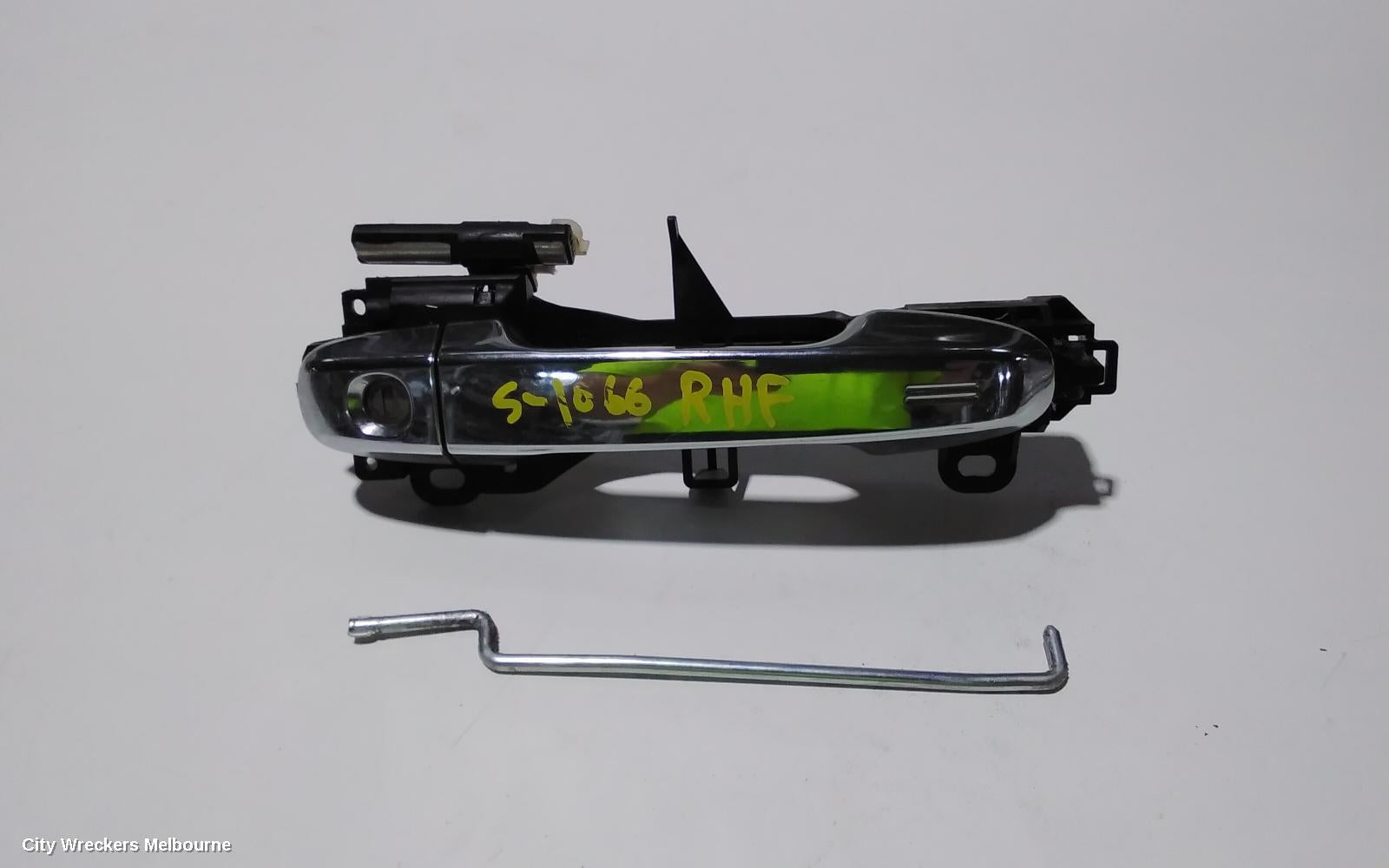 SUBARU IMPREZA DOOR HANDLE, G5, RH FRONT, OUTER, COLOUR CODED, 11/2016 - 09/2023 - Image 1