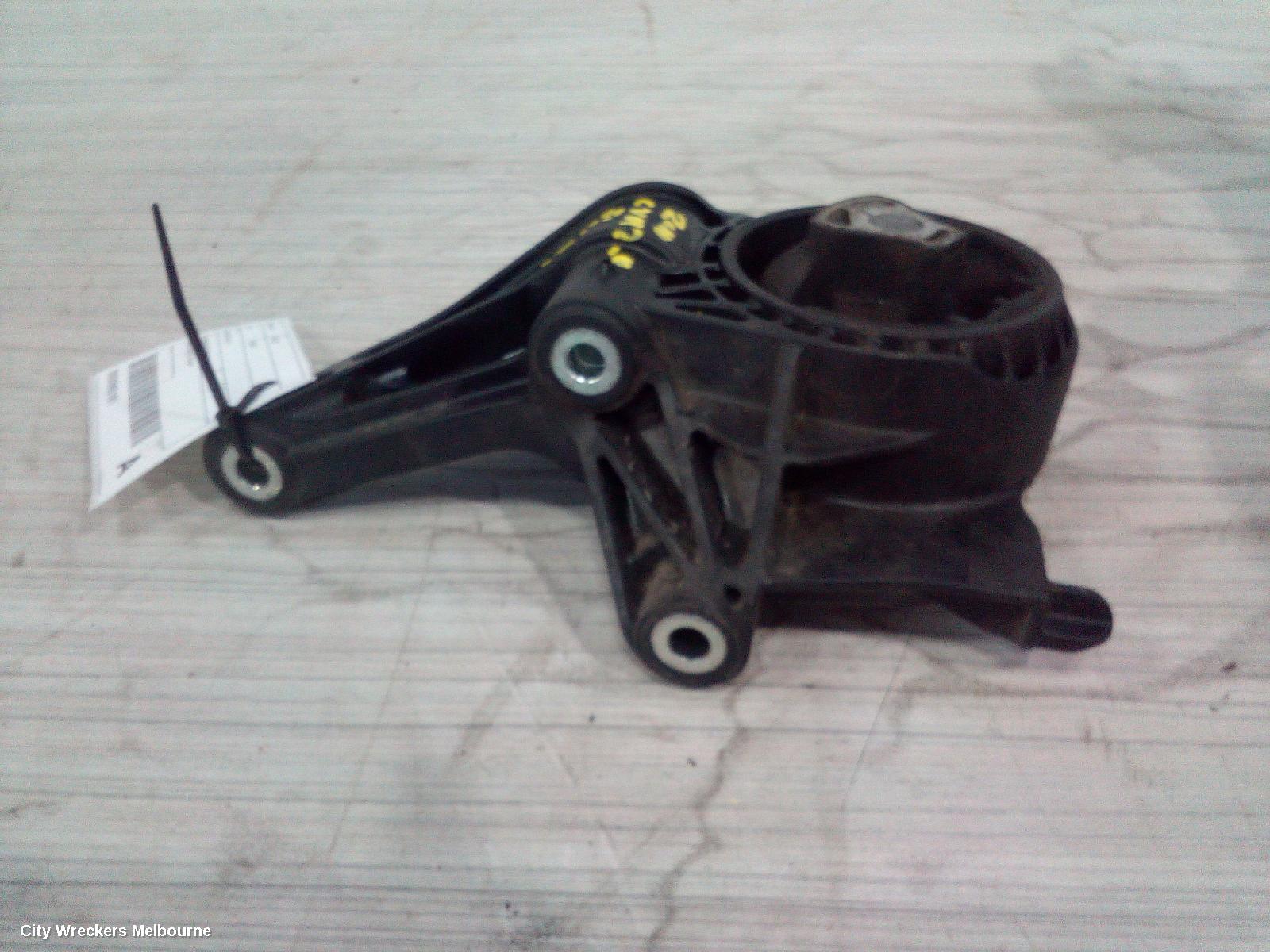 HOLDEN CRUZE MOUNT, JG 05/2009 - 02/2011 - Image 3