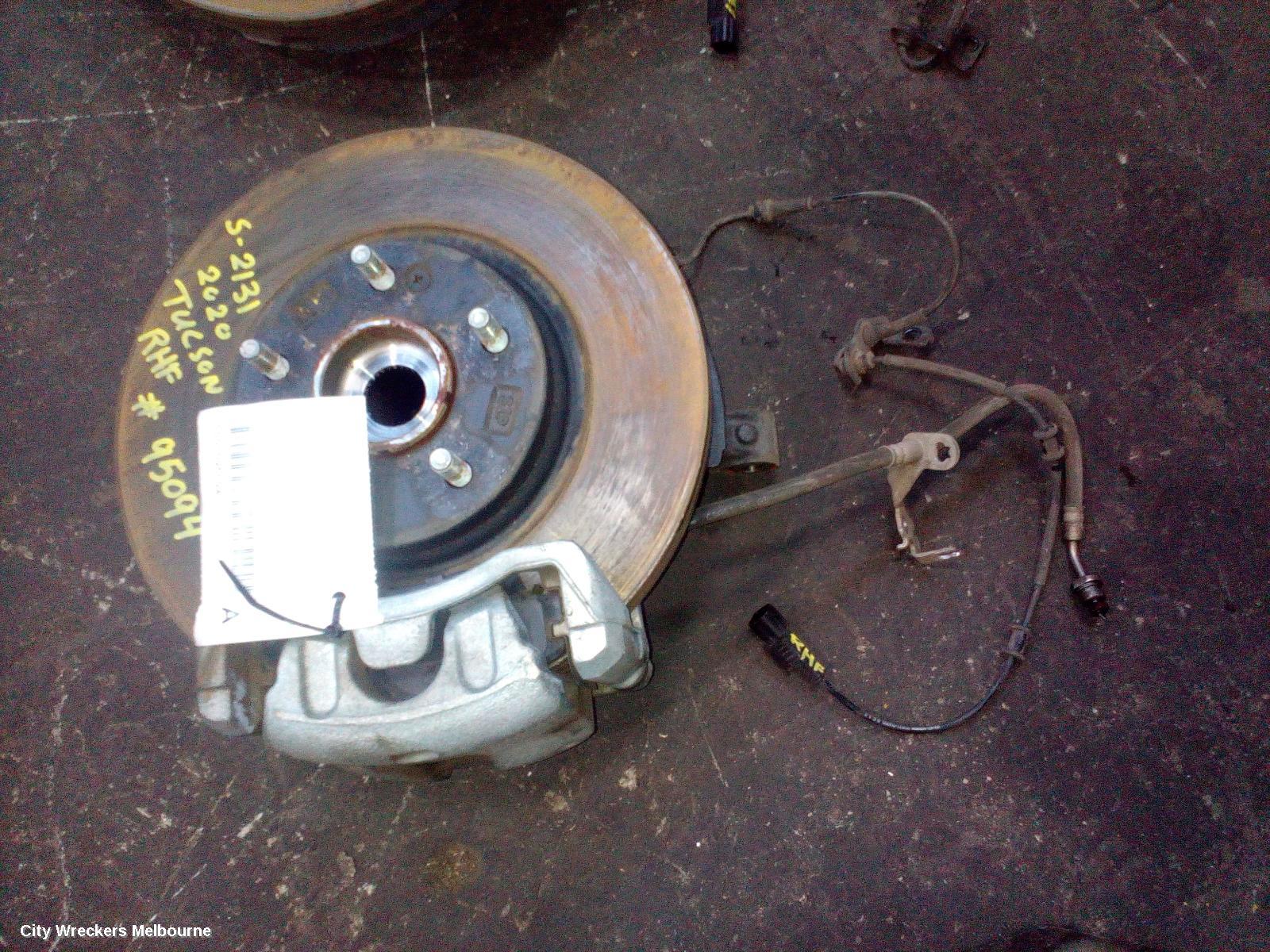 HYUNDAI TUCSON RIGHT FRONT HUB ASSEMBLY, TL, FWD, 06/2018 - 01/2021 - Image 3