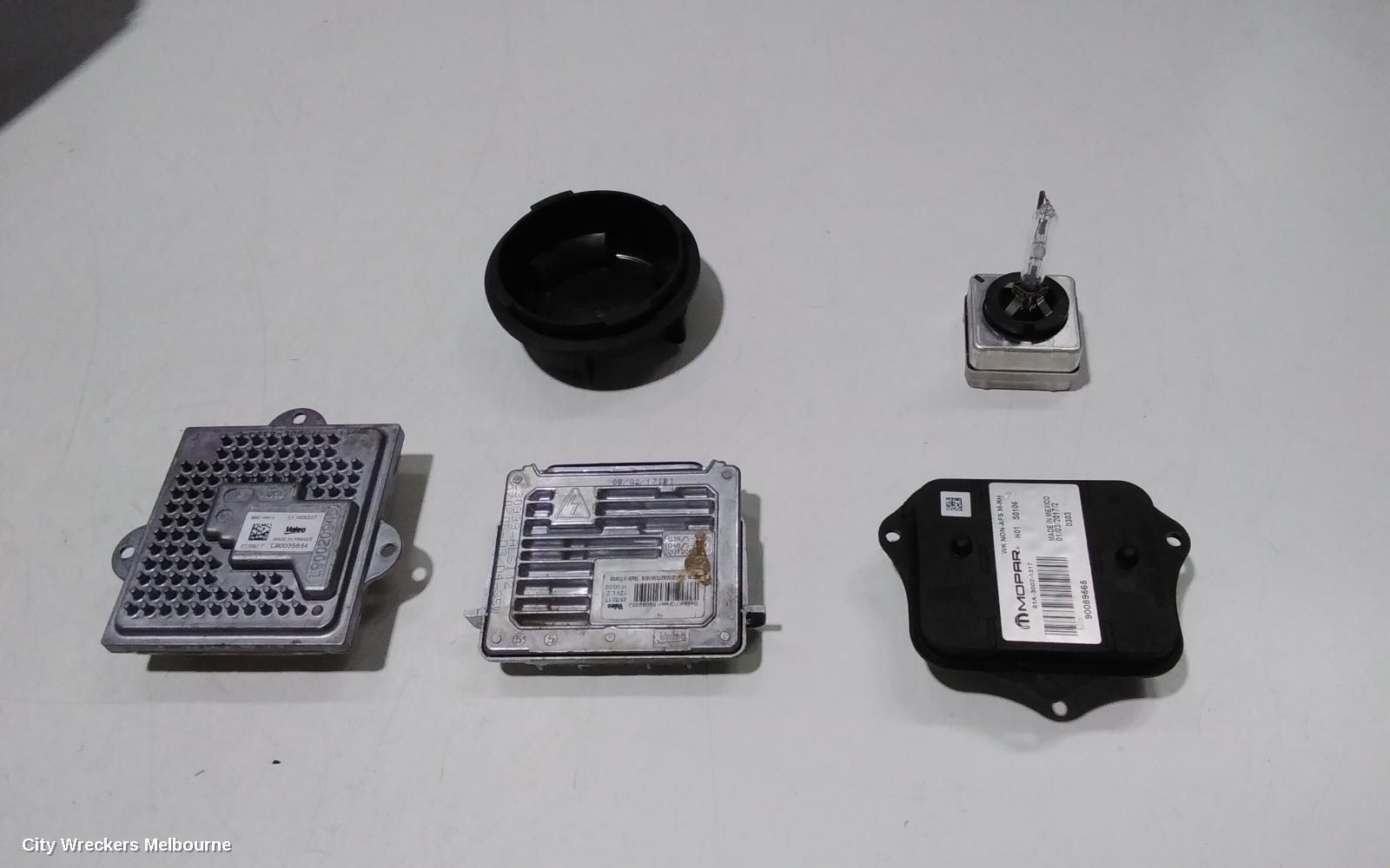 JEEP GRANDCHEROKEE, WK, 10/2010 - 02/2022, RH XENON MOUDEL & BULB : 92676 - Image 1