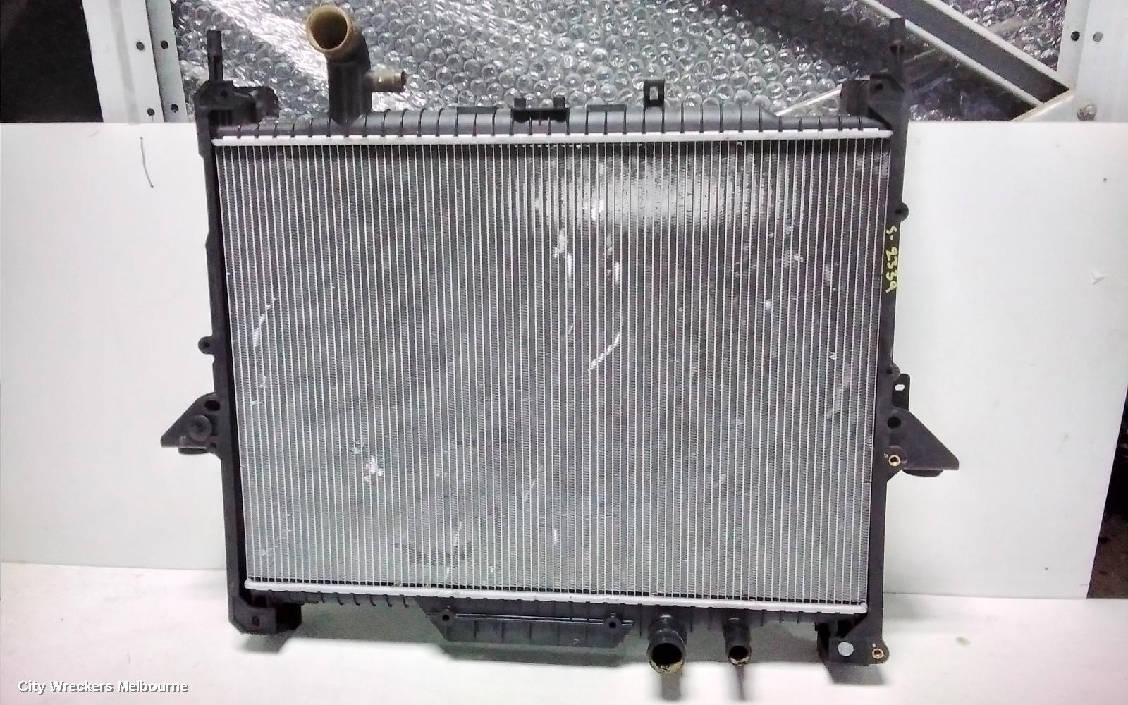 LAND ROVER RANGEROVER SPORT RADIATOR, 3.0 V6, DIESEL, TWIN TURBO, L320, 09/2009 - 05/2013 - Image 3