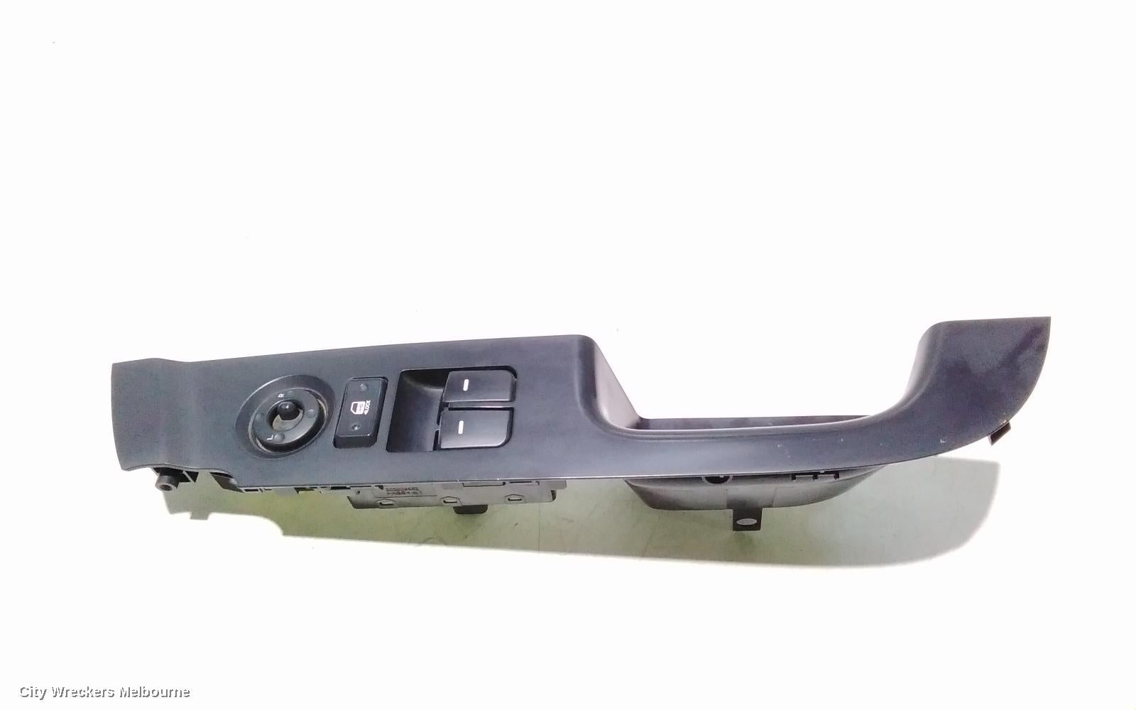 KIA CERATO PWR DR WIND SWITCH, RH FRONT (MASTER SWITCH), COUPE/KOUP, TD, 10/2008 - 03/2013 - Image 1