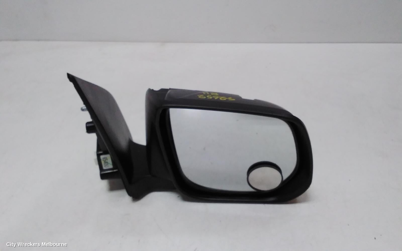 HOLDEN COLORADO RIGHT DOOR MIRROR, RG, MANUAL FOLDING TYPE, BLACK, 01/2012 - 12/2020 - Image 3