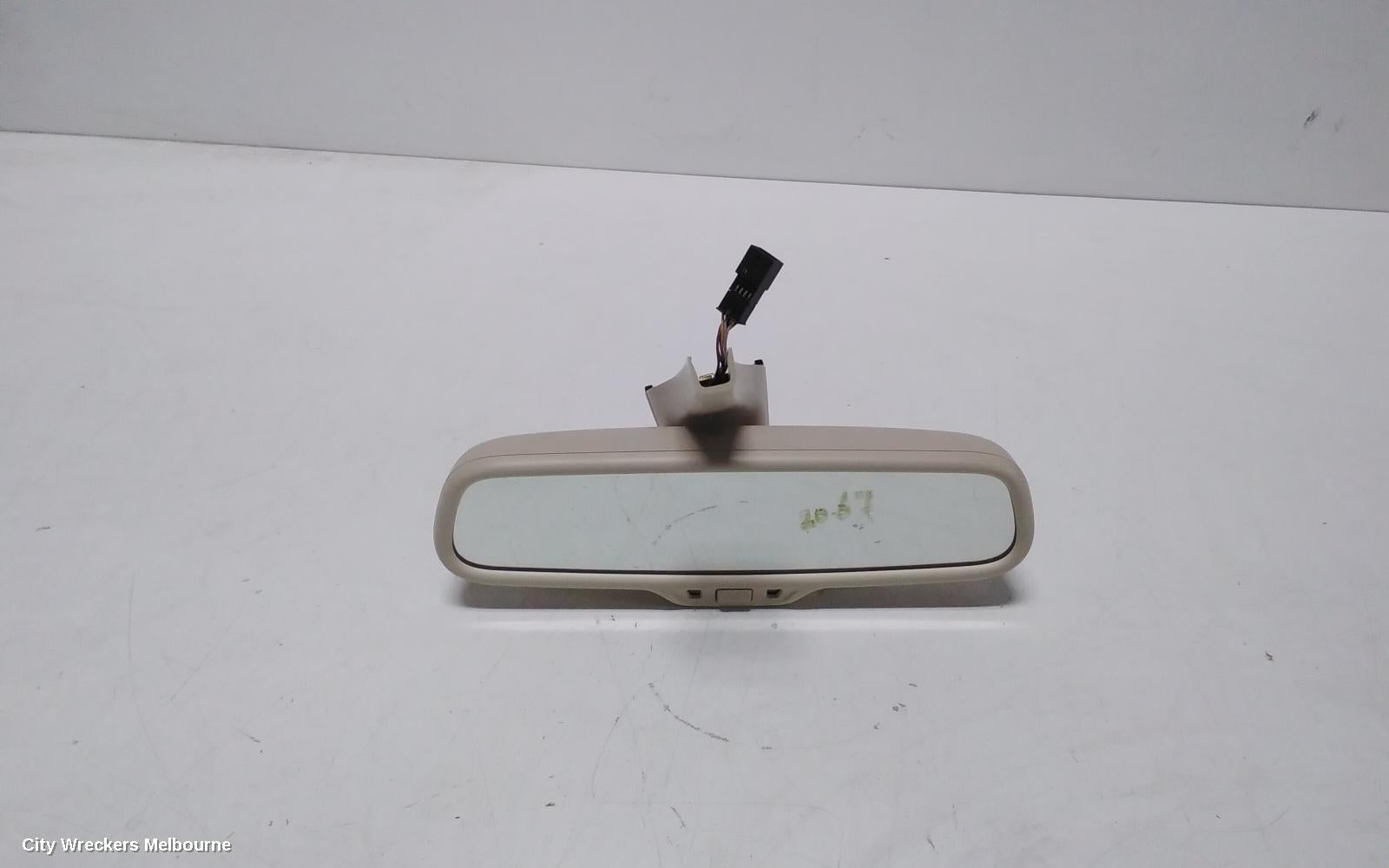 AUDI Q7 INTERIOR MIRROR, 4L, BLACK PLUG, 09/2006 - 08/2015 - Image 1