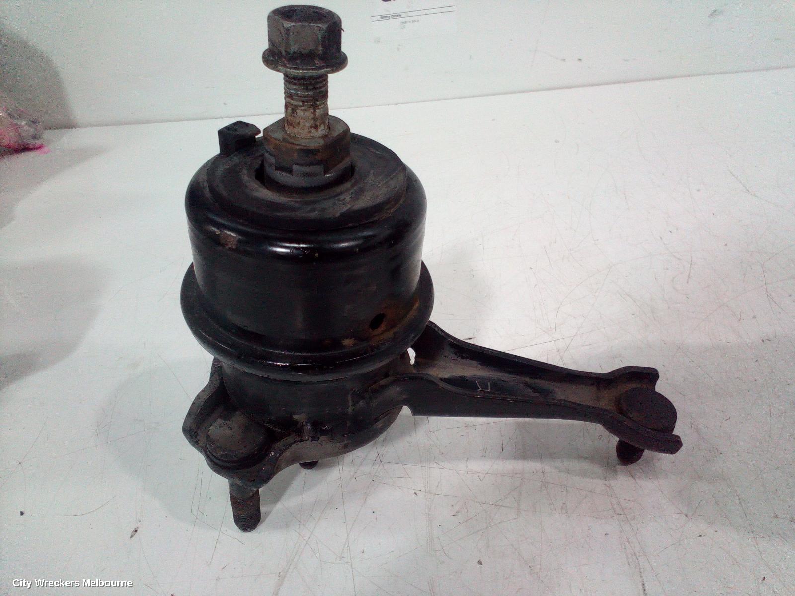 TOYOTA CAMRY MOUNT, ENGINE MOUNT, RIGHT TORQUE ROD, PETROL, 2.4, 2AZ-FE, SK36, 08/2002 - 05/2006 - Image 3