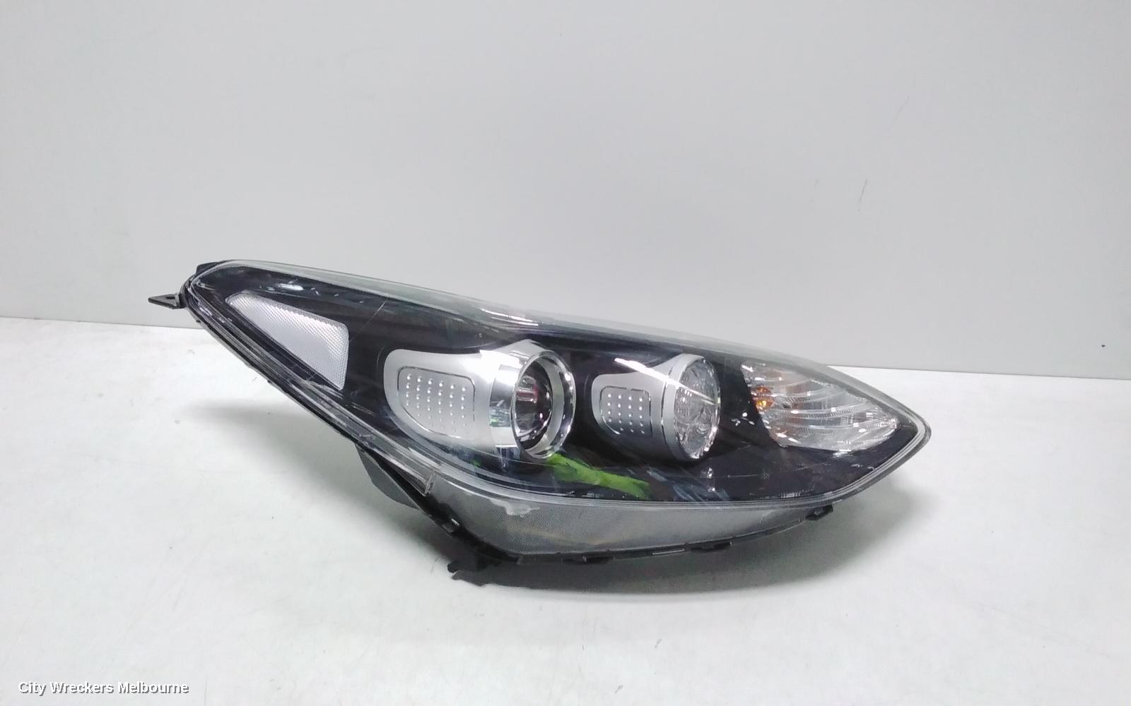 KIA SPORTAGE RIGHT HEADLAMP, QL, SI, NON HID & NON DAYTIME RUNNING LAMP TYPE, 10/2015 - 04/2018 - Image 1
