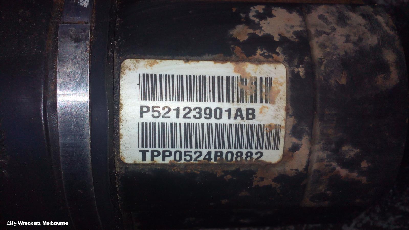 JEEP PATRIOT RIGHT DRIVESHAFT, FRONT, AUTO T/M (6 SPEED), PETROL, 2.4, MK, 07/2013 - 12/2016 - Image 1