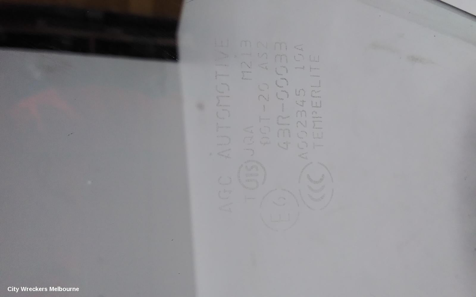 SUZUKI VITARA RIGHT FRONT DOOR WINDOW, GRAND VITARA, JB-JT, 5DR, 04/2005 - 12/2018 - Image 2