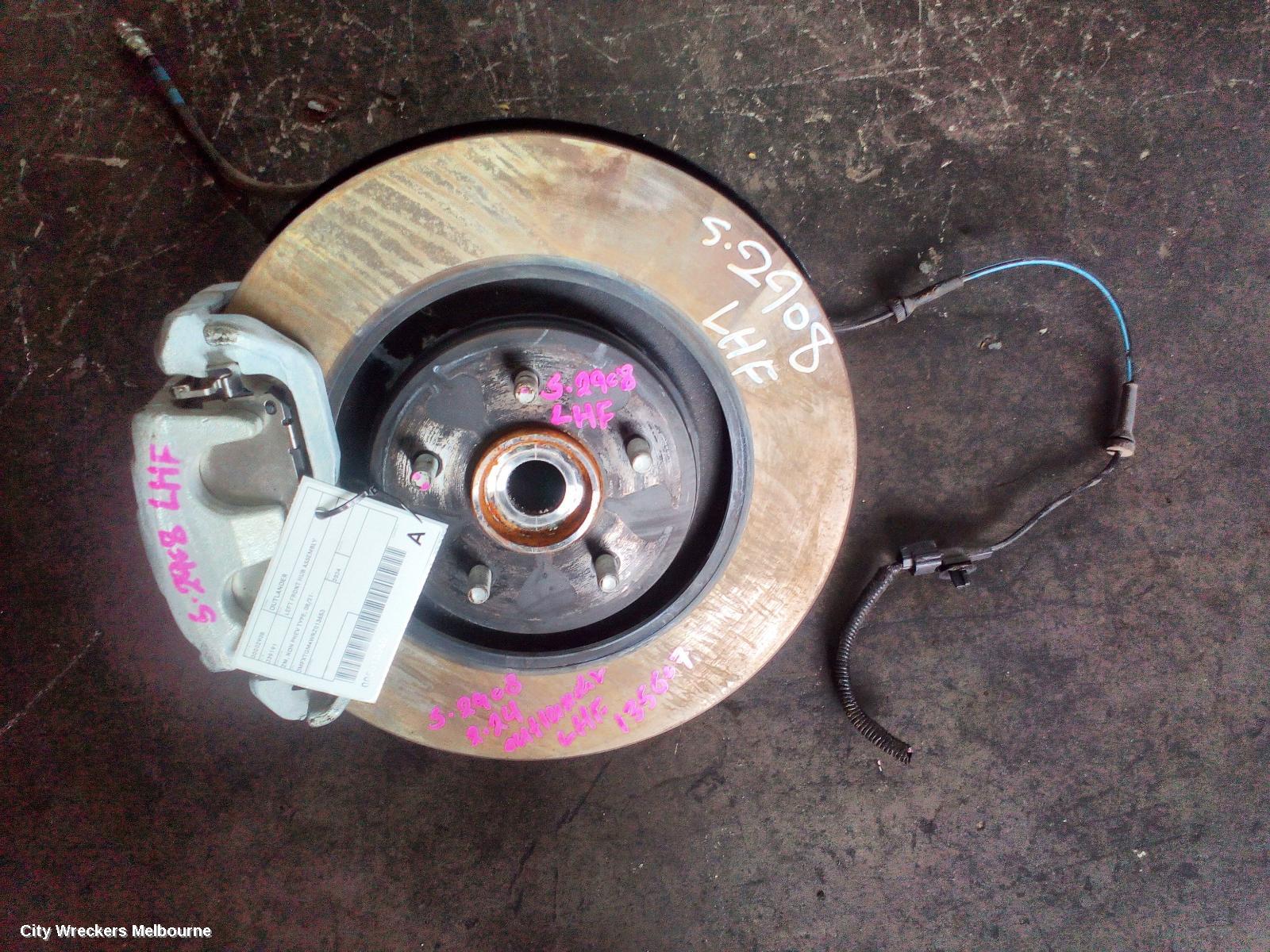 MITSUBISHI OUTLANDER LEFT FRONT HUB ASSEMBLY, ZM, NON PHEV TYPE, 08/2021 ONWARDS - Image 2