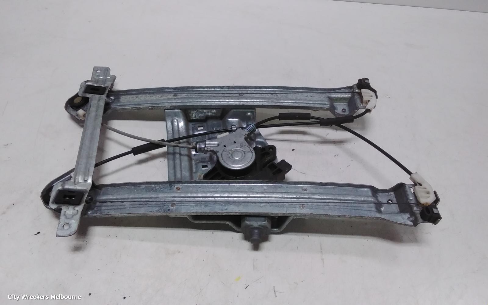 MITSUBISHI 380 LEFT FRONT WINDOW REG/MOTOR, DB, ELECTRIC, 09/2005 - 03/2008 - Image 3