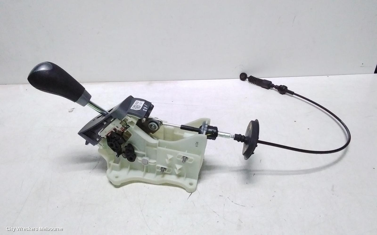 HYUNDAI ILOAD/IMAX GEAR STICK/SHIFTER, AUTO T/M, DIESEL, 2.5, NON OVERDRIVE BUTTON, TQ, 11/2007 - 03/2021 - Image 2