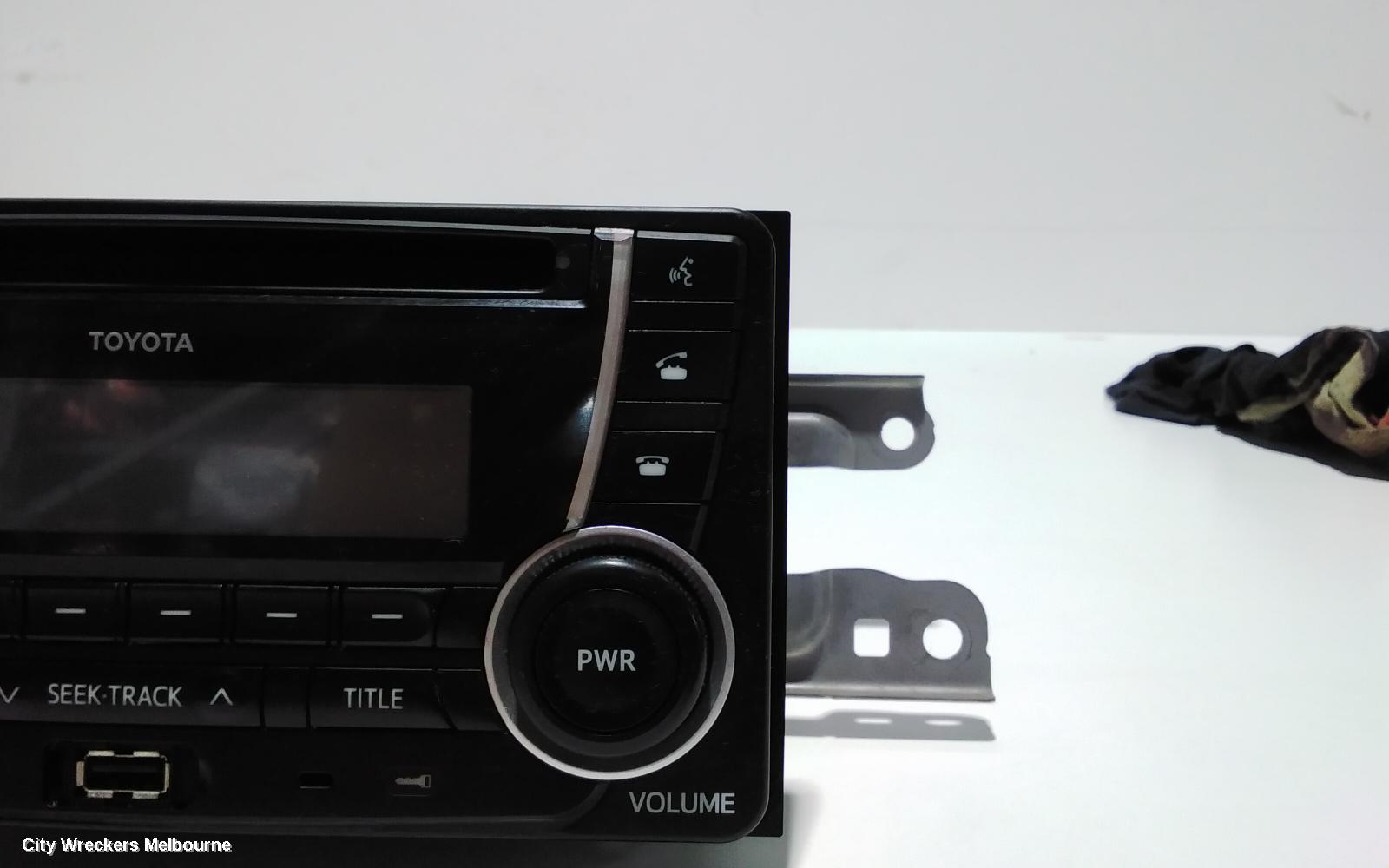 TOYOTA YARIS RADIO/CD/DVD/SAT/TV, SINGLE DISC CD PLAYER (P/N ON FACE 22842), NCP13#, 08/2011 - 12/2019 - Image 2