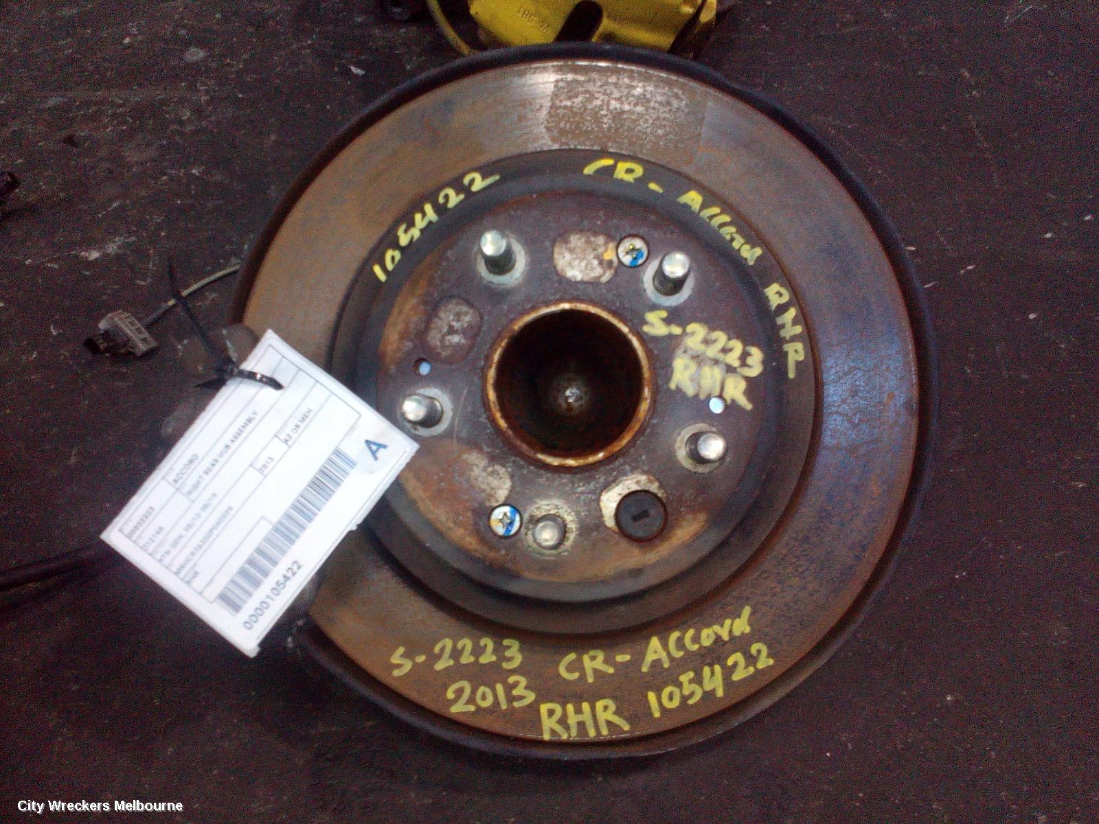 HONDA ACCORD RIGHT REAR HUB ASSEMBLY, 9TH GEN, 05/2013 - 08/2019 - Image 2