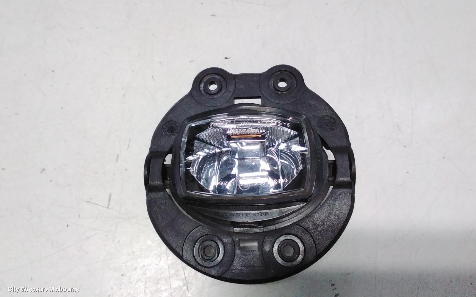 JEEP CHEROKEE RIGHT INDICATOR/FOG/SIDE, KL, BUMPER FOGLAMP, LED TYPE, 04/2018 - 11/2022 - Image 1