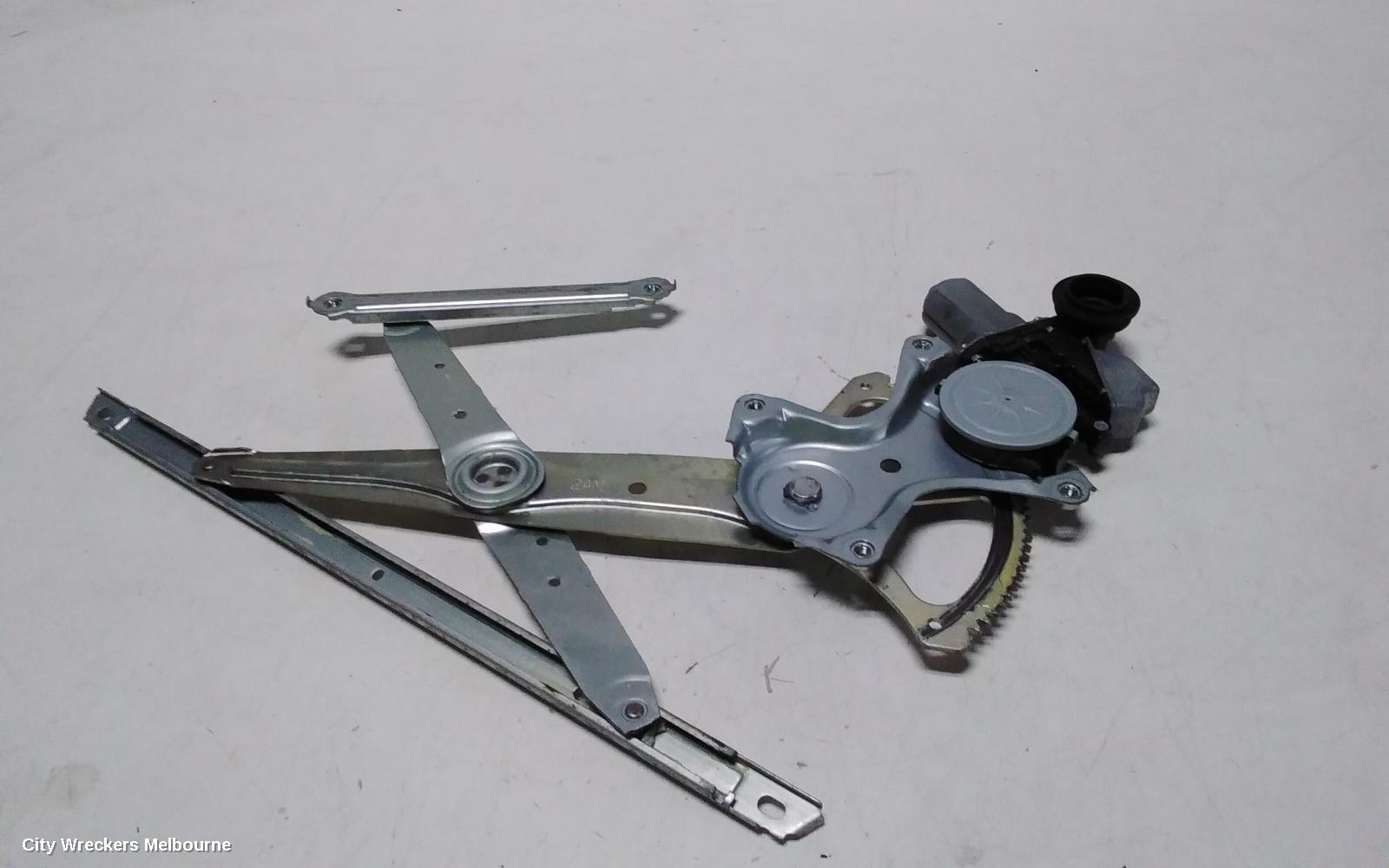 LEXUS CT200H LEFT FRONT WINDOW REG/MOTOR, ZWA10, DOOR REG ASSY (REG AND MOTOR), 03/2011 - 10/2022 - Image 3
