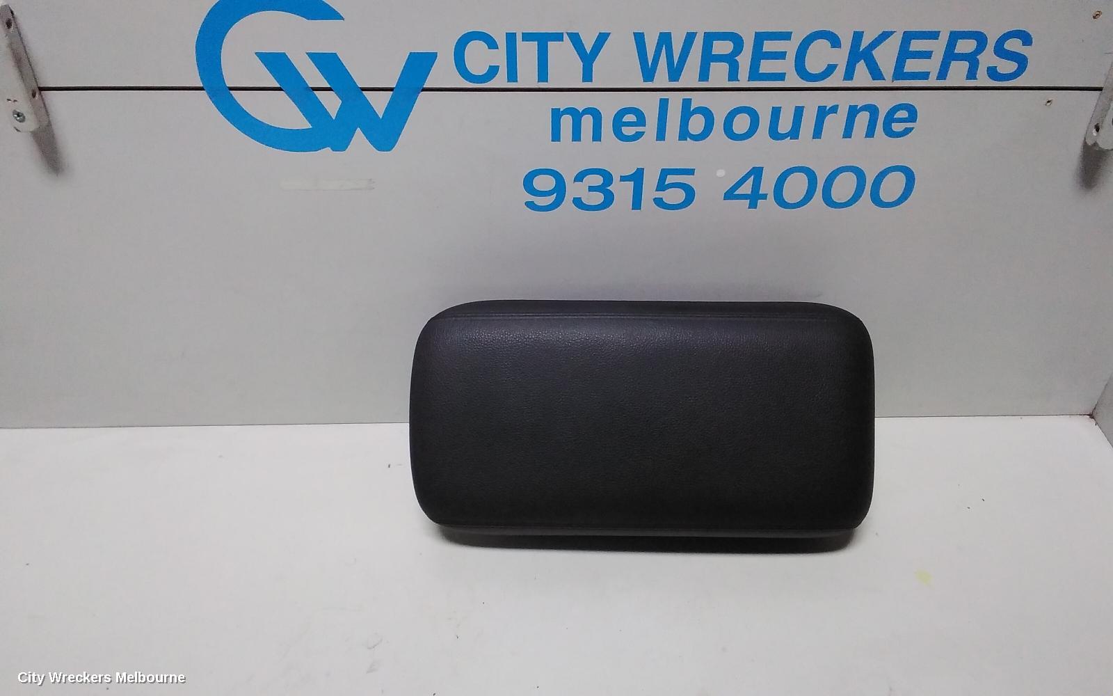 MITSUBISHI OUTLANDER CONSOLE, CONSOLE LID ONLY, ZJ-ZK, 10/2012 - 06/2017 - Image 1
