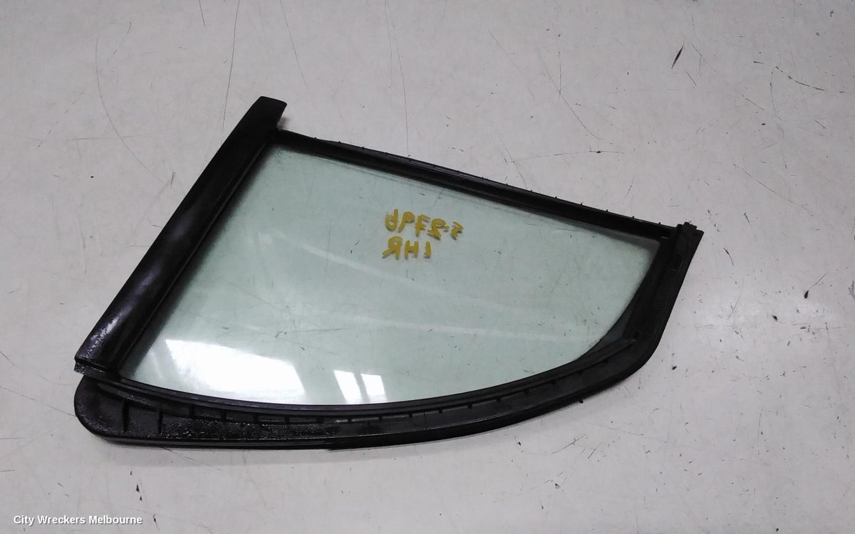 SUZUKI SWIFT LEFT REAR 1/4 DOOR GLASS, FZ, 08/2010 - 03/2017 - Image 3