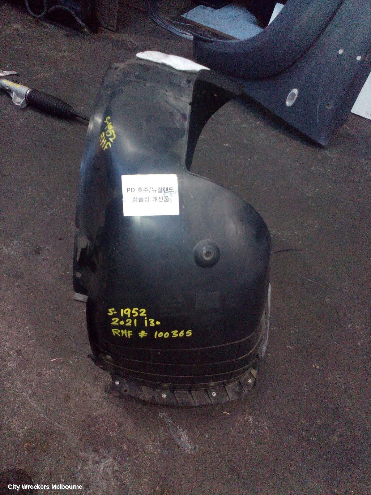 HYUNDAI I30 RIGHT GUARD LINER, FRONT, PD, HATCH (S. KOREA VIN KMHH), STANDARD TYPE, 08/2020 ONWARDS - Image 2