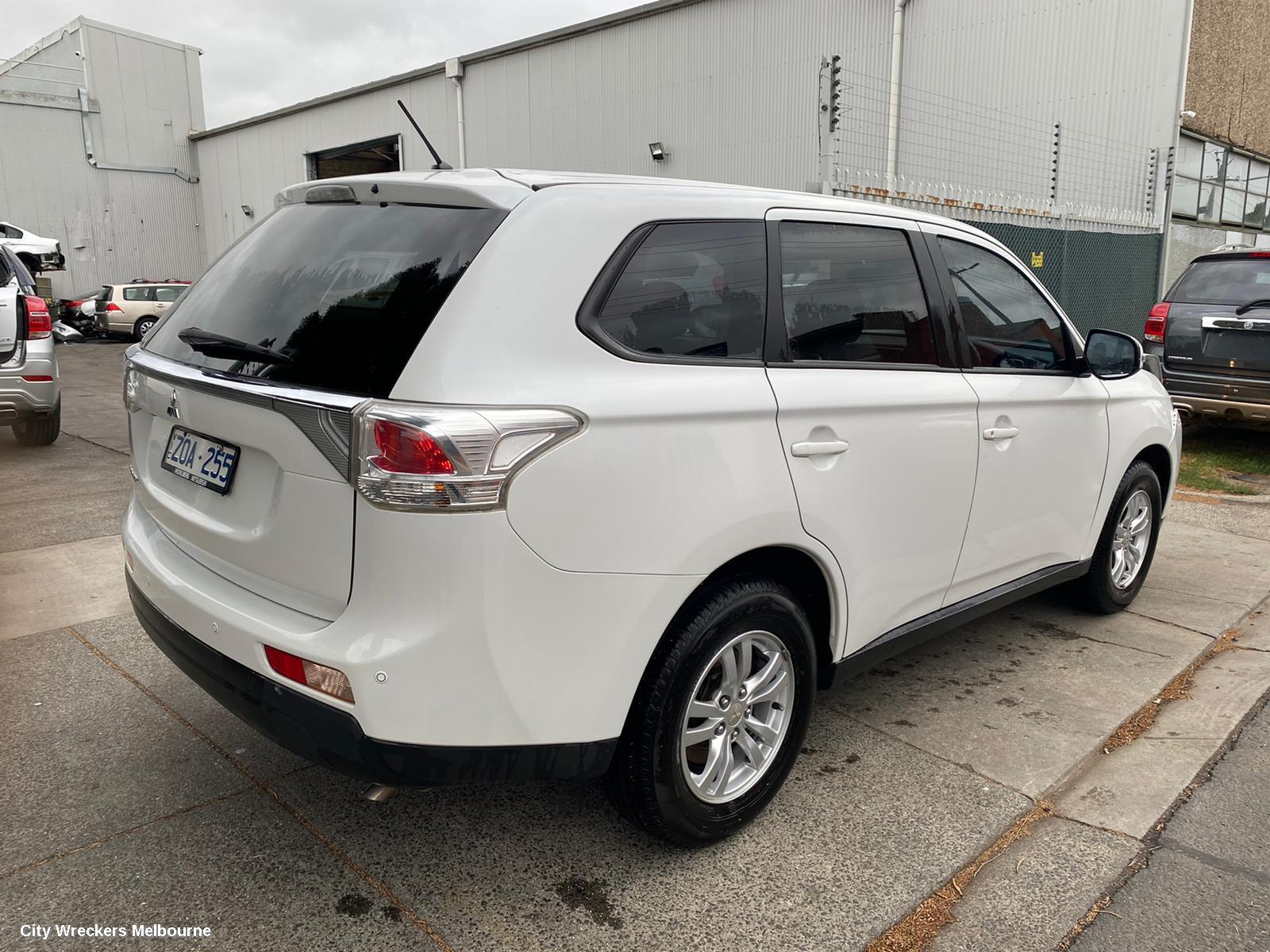 MITSUBISHI OUTLANDER RIGHT REAR DOOR, ZJ, 10/2012 - 03/2015 - Image 2