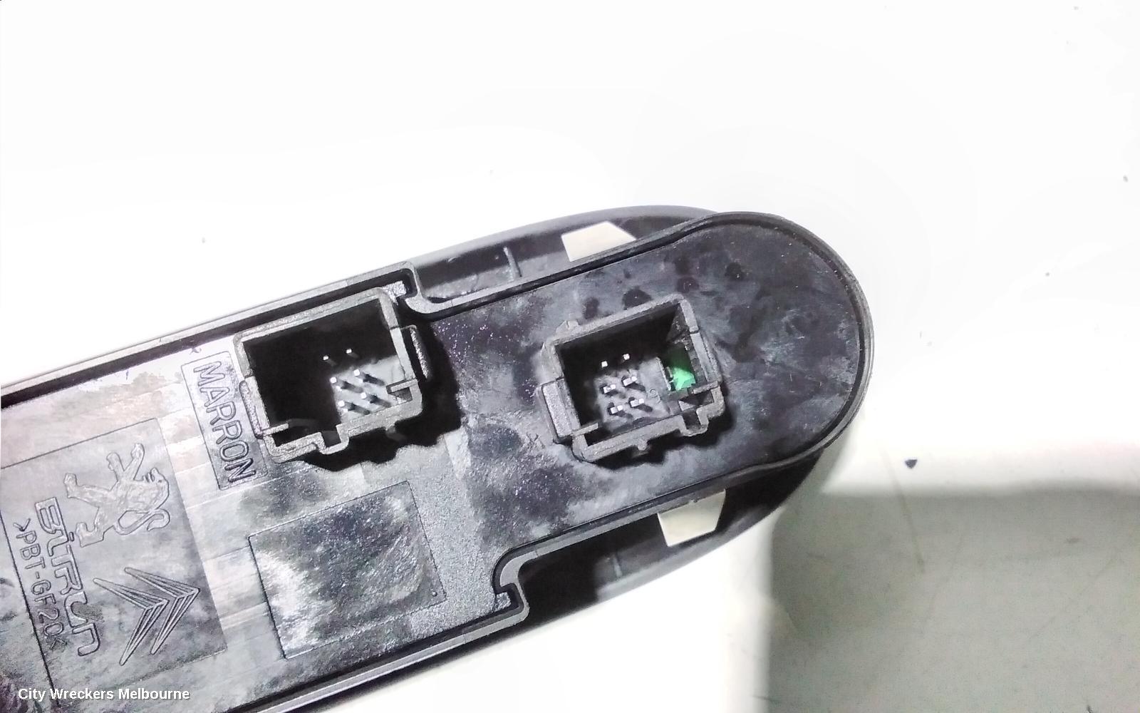 PEUGEOT 508 PWR DR WIND SWITCH, RH FRONT (MASTER SWITCH), 07/2011 - 12/2017 - Image 3