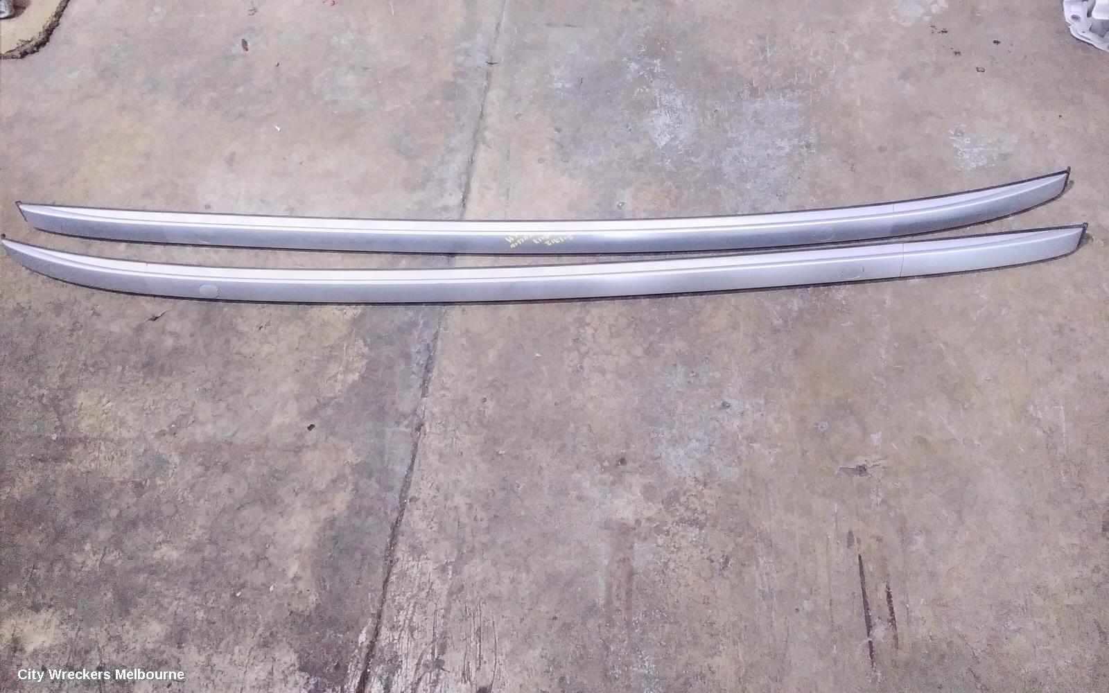 HYUNDAI TUCSON ROOF RAIL - Image 2