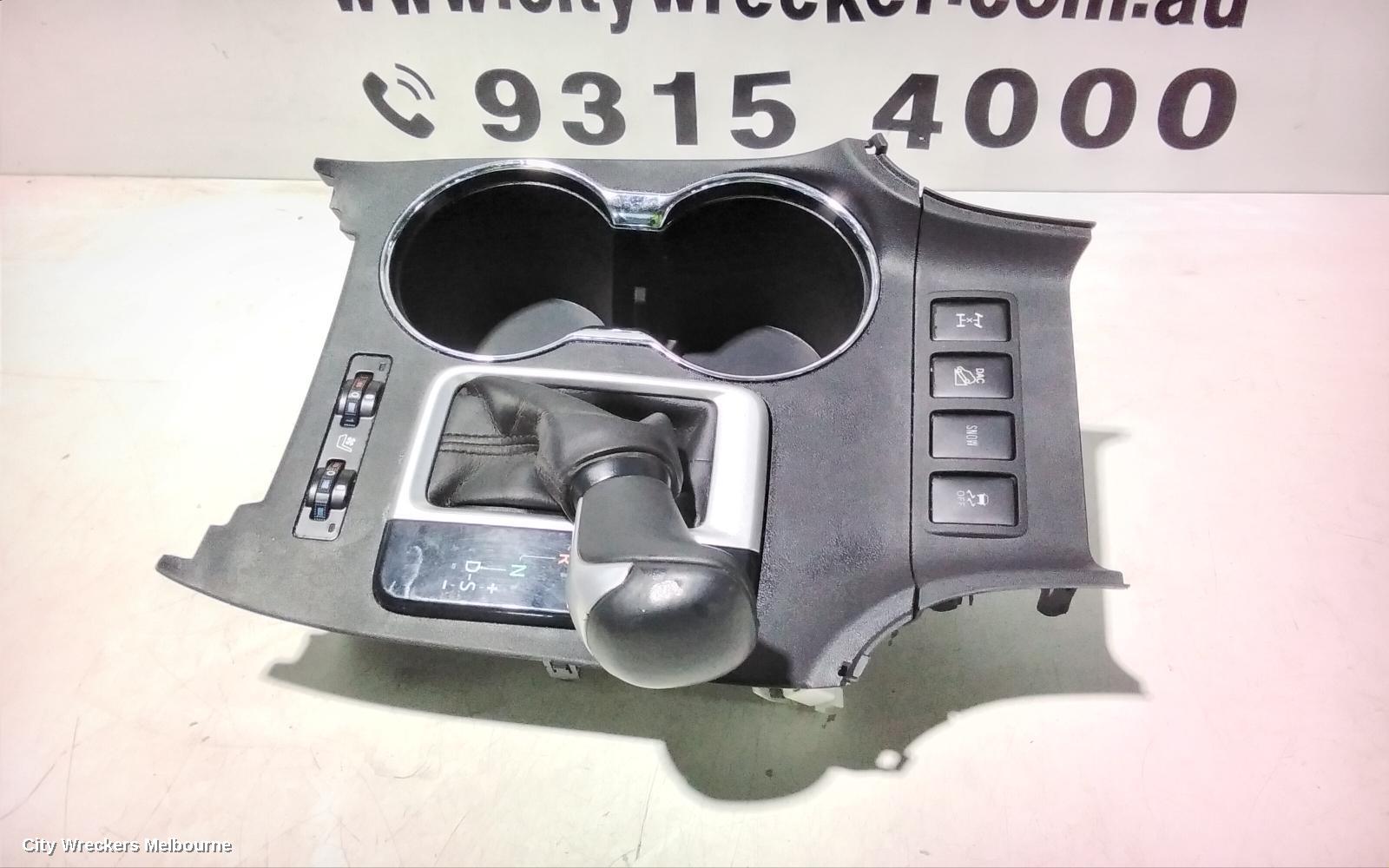 TOYOTA KLUGER GEAR STICK/SHIFTER, XU50 SERIES, 03/2014 - 02/2021 - Image 2