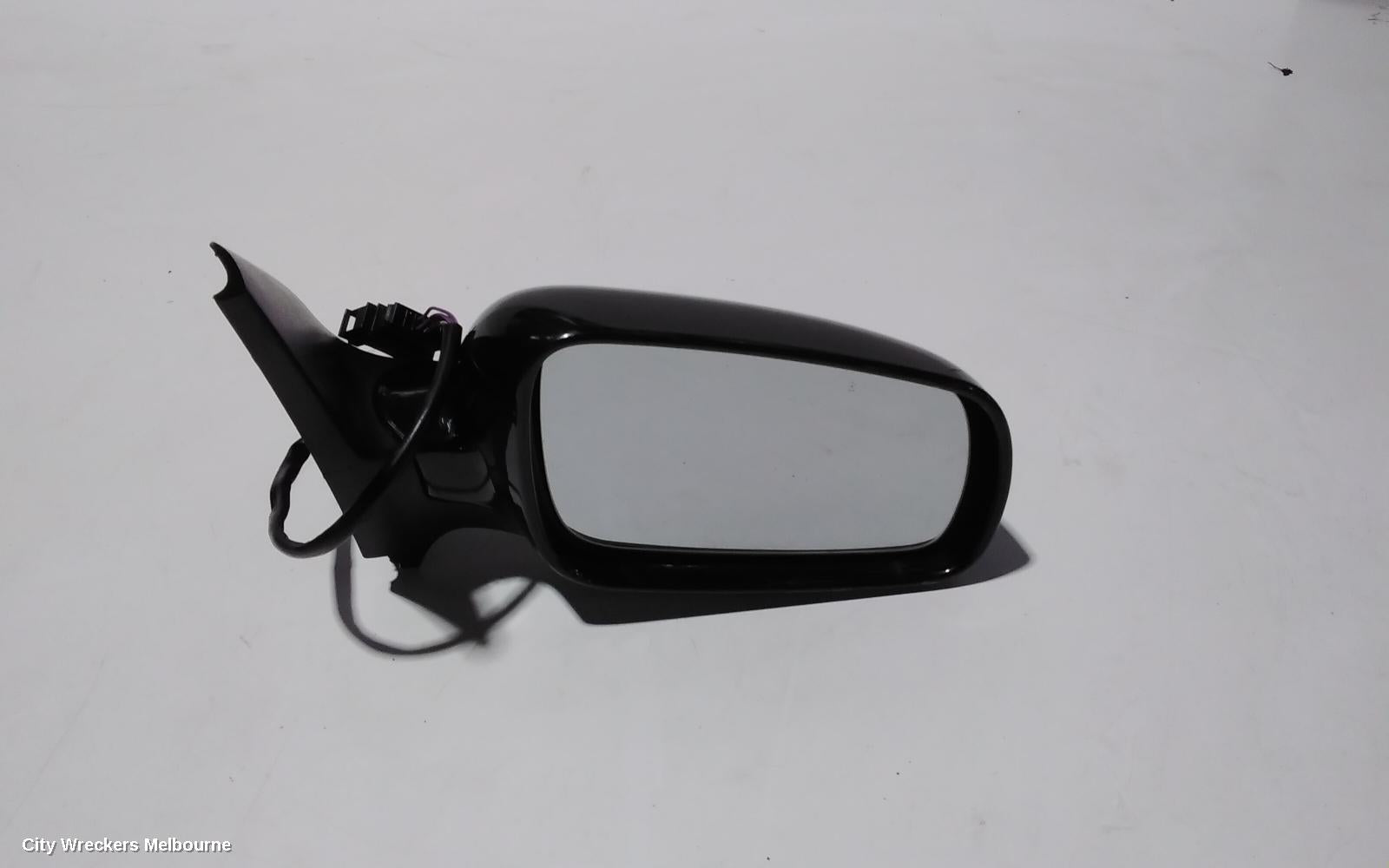 VOLKSWAGEN PASSAT RIGHT DOOR MIRROR, 3B/GP, MANUAL FOLDING TYPE (1 PLUG 5 WIRE), 03/1997 - 11/2005 - Image 1