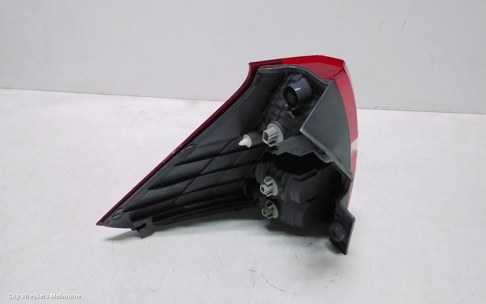 HONDA CRV RIGHT TAILLIGHT, RM, LOWER, PETROL TYPE, 11/2014 - 04/2017 - Image 3