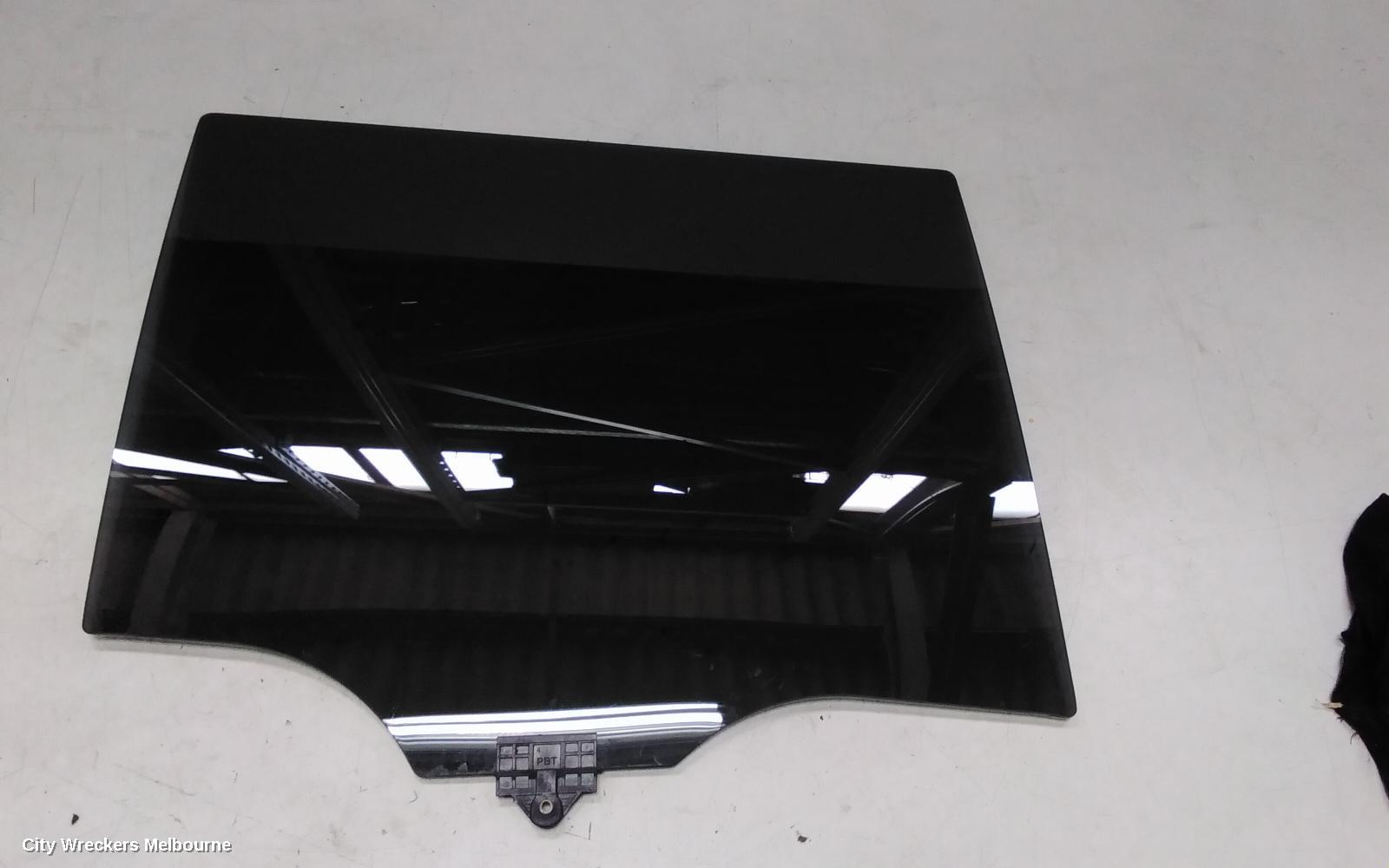 HYUNDAI SANTA FE RIGHT REAR DOOR WINDOW, MX5, 11/2023 ONWARDS - Image 1