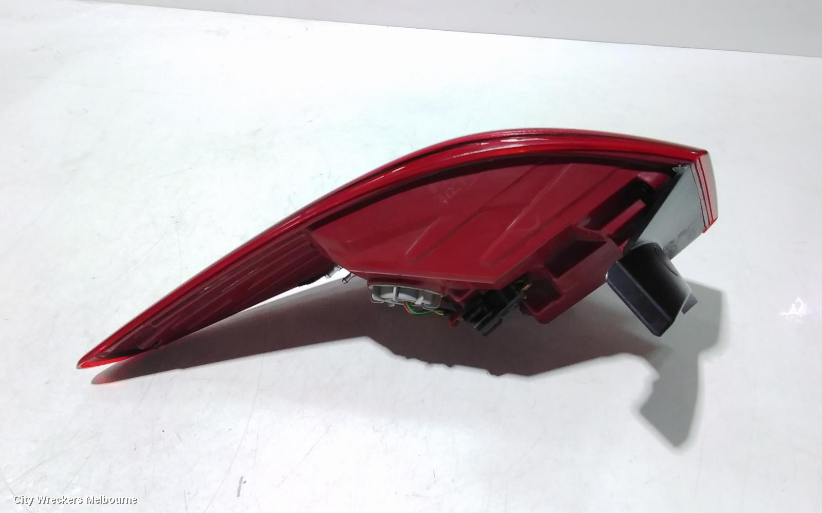 HYUNDAI SANTA FE RIGHT TAILLIGHT, DM, IN BODY, NON LED TYPE, 06/2015 - 02/2018 - Image 3