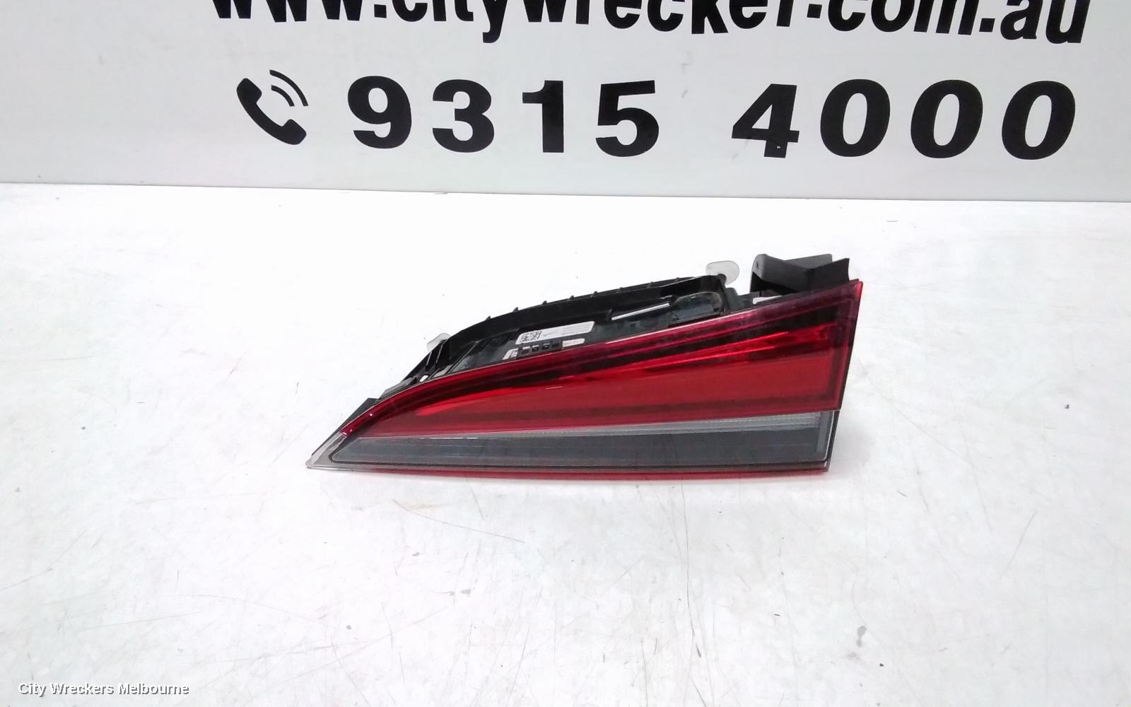 SKODA KAMIQ REAR GARNISH, TAILGATE LAMP (RH SIDE), LED TYPE, NW, 06/2020 ONWARDS - Image 2