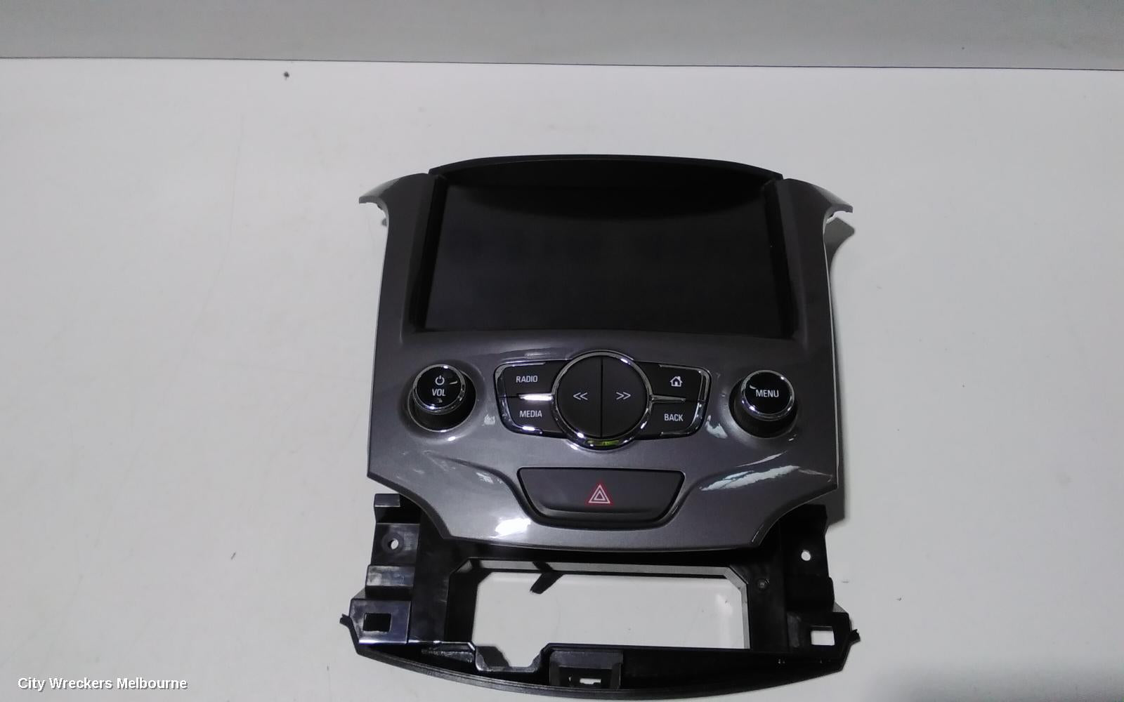 HOLDEN ASTRA RADIO/CD/DVD/SAT/TV, 8IN SAT NAV HEAD UNIT, BK-BL, 09/2016 - 12/2020 - Image 2
