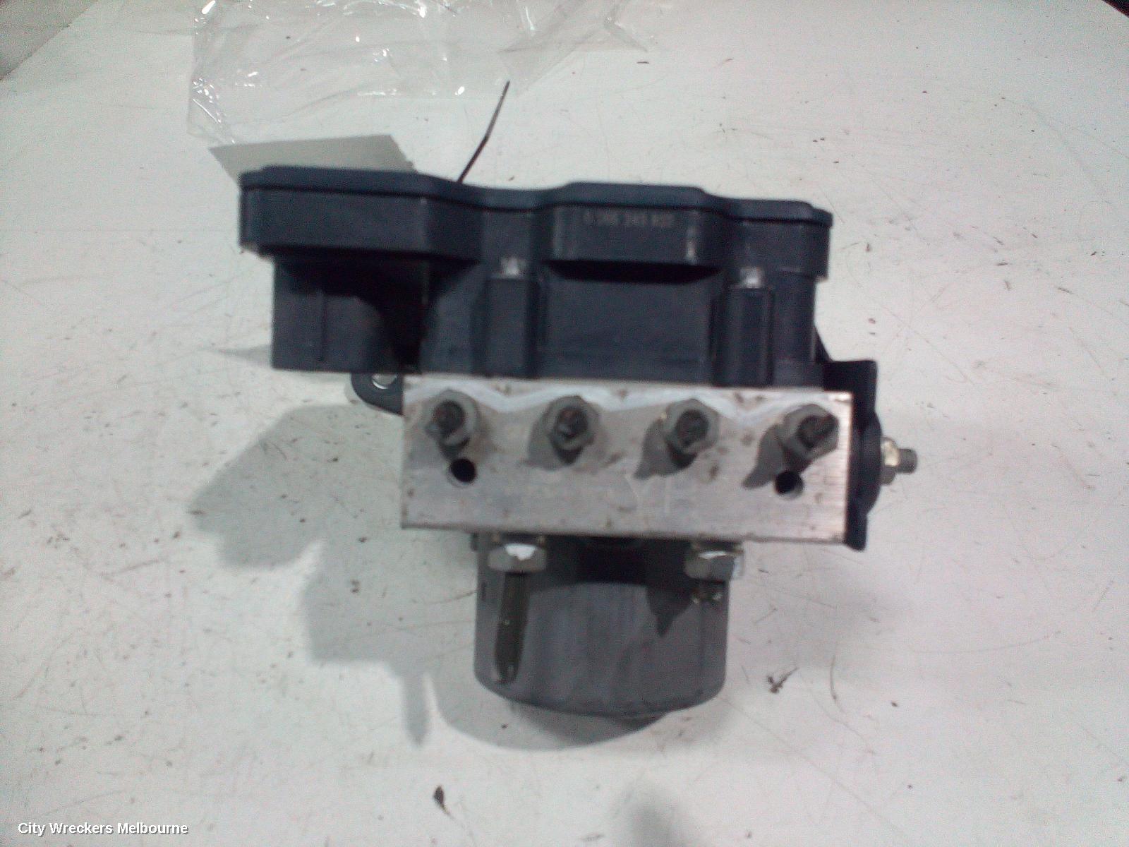TOYOTA CAMRY ABS PUMP/MODULATOR, ASV50, STANDARD (NON HYBRID), 12/2011 - 10/2017 - Image 2