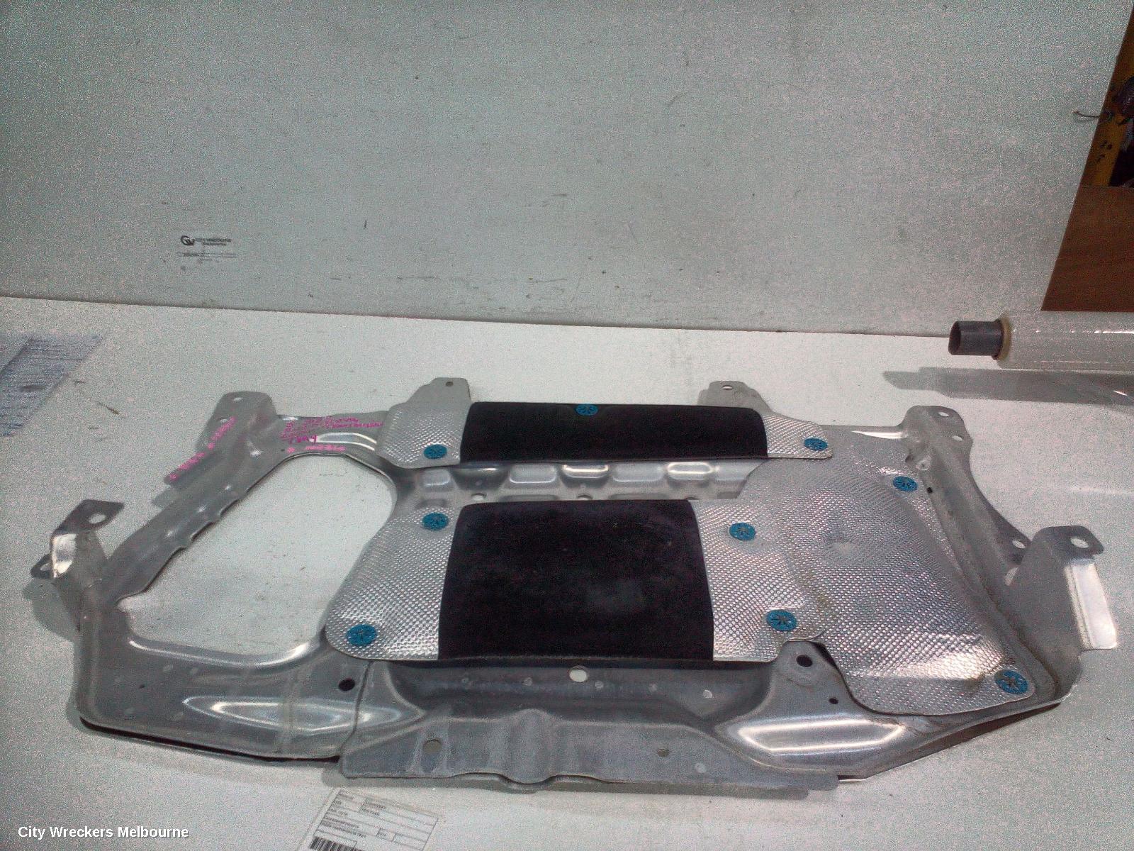 LAND ROVER DISCOVERY TRIM PANEL, L462, 12/2016 ONWARDS - Image 1