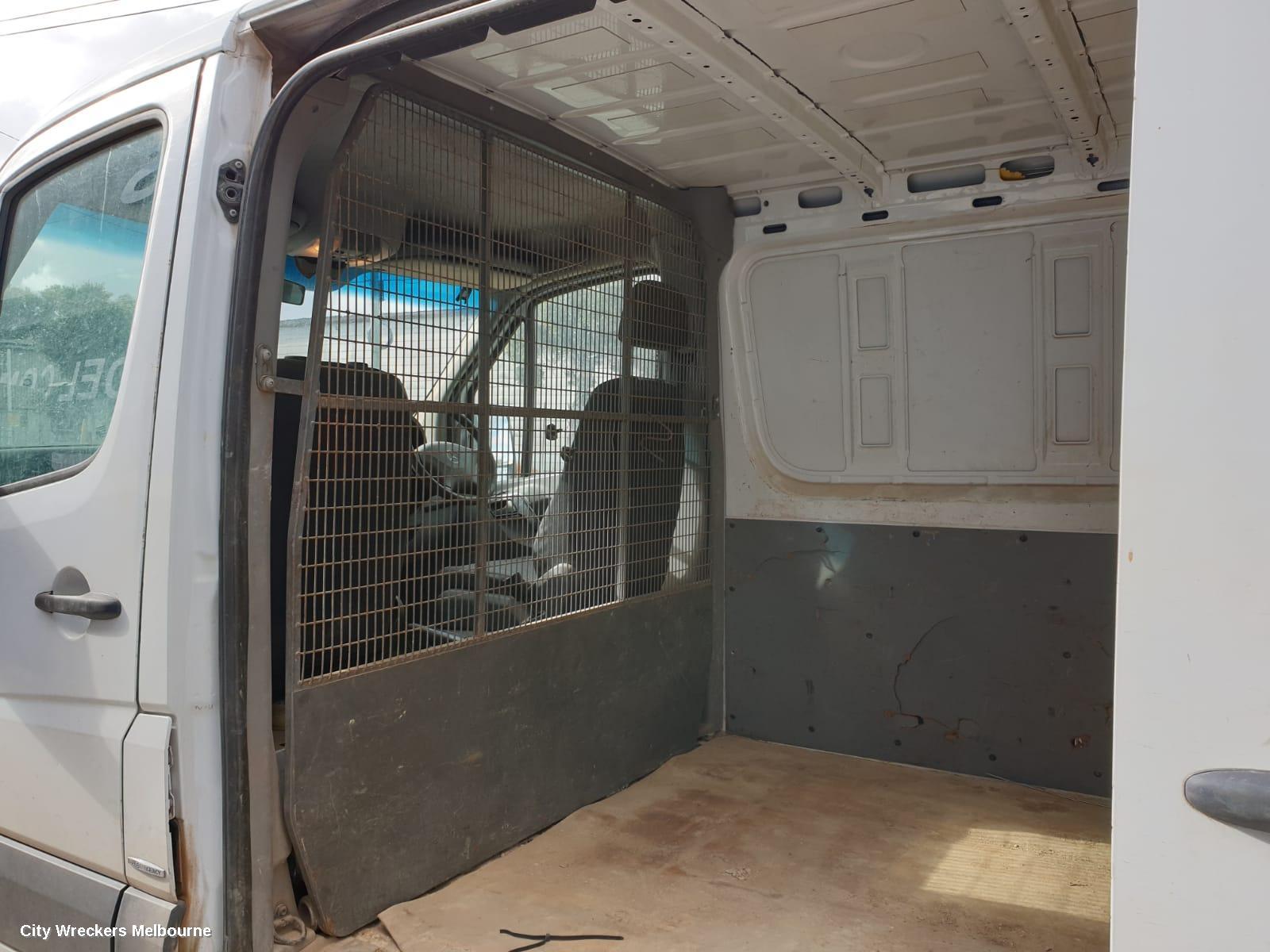 MERCEDES SPRINTER TRANS/GEARBOX, MANUAL, RWD, DIESEL, 2.1, 6 SPEED, NCV3, 711.680 CODE, 10/2006 - 04/2018 - Image 2