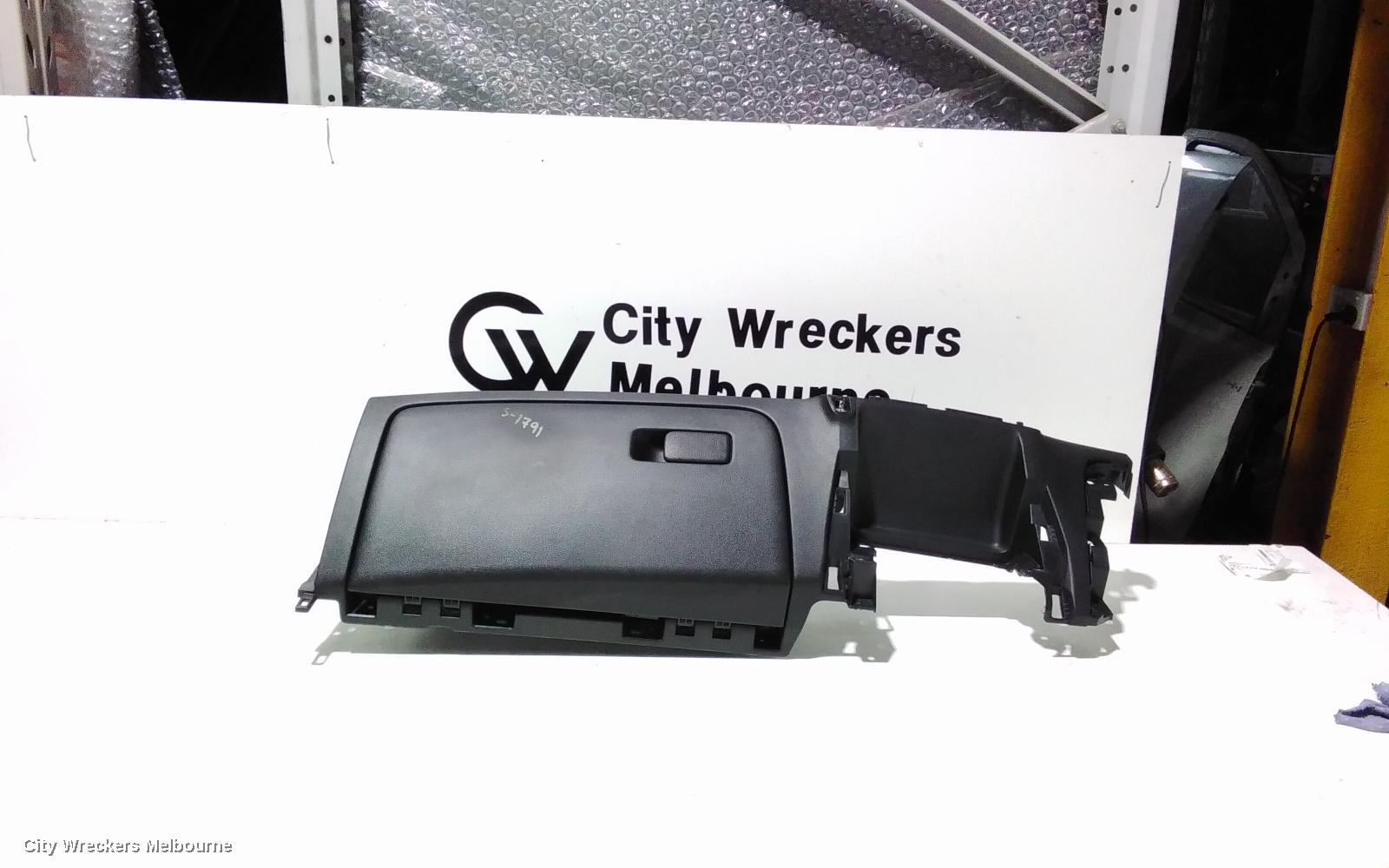 KIA SELTOS GLOVE BOX, SP2, 07/2019 ONWARDS - Image 3