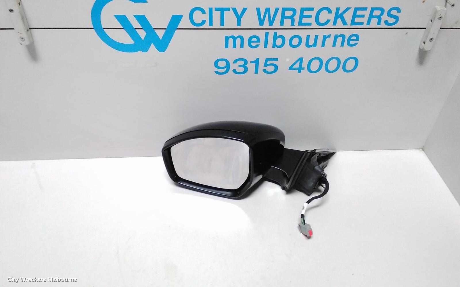LAND ROVER RANGEROVER EVOQUE LEFT DOOR MIRROR, L538, NON MEMORY, W/ FLASHER TYPE, 01/2014 - 08/2015 - Image 1